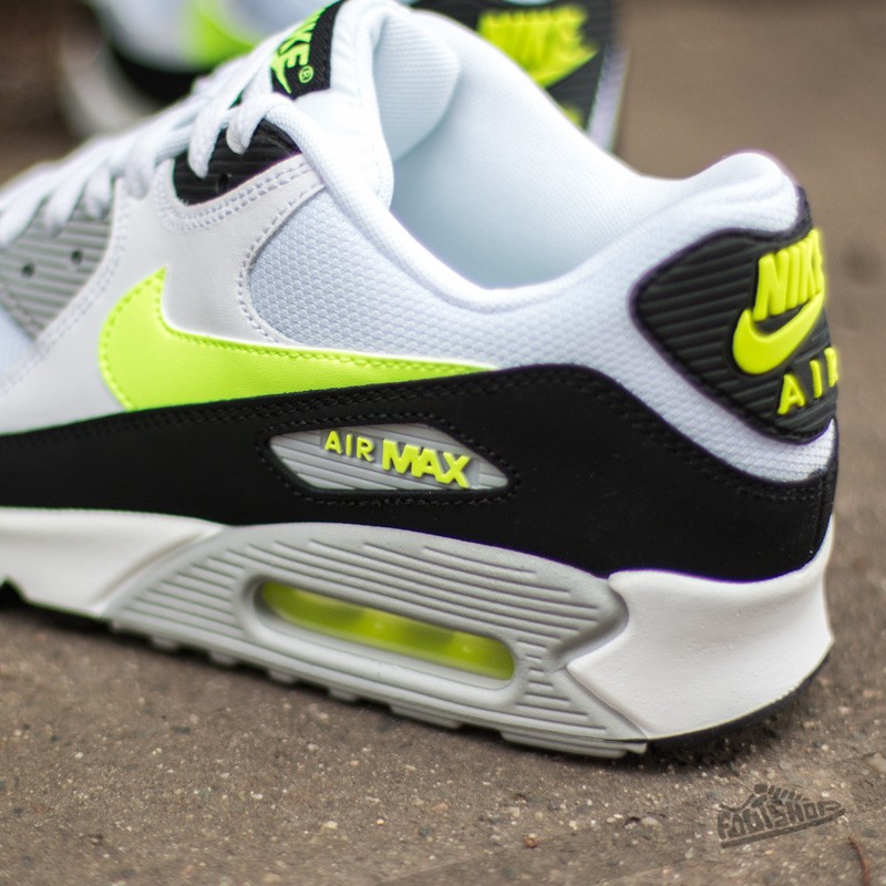 Schuhe Nike Air Max 90 Essential White Volt Black Grey Footshop