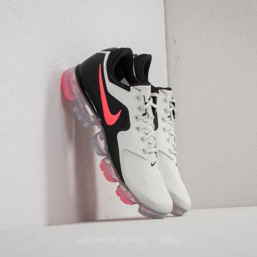 Nike vapormax punch top