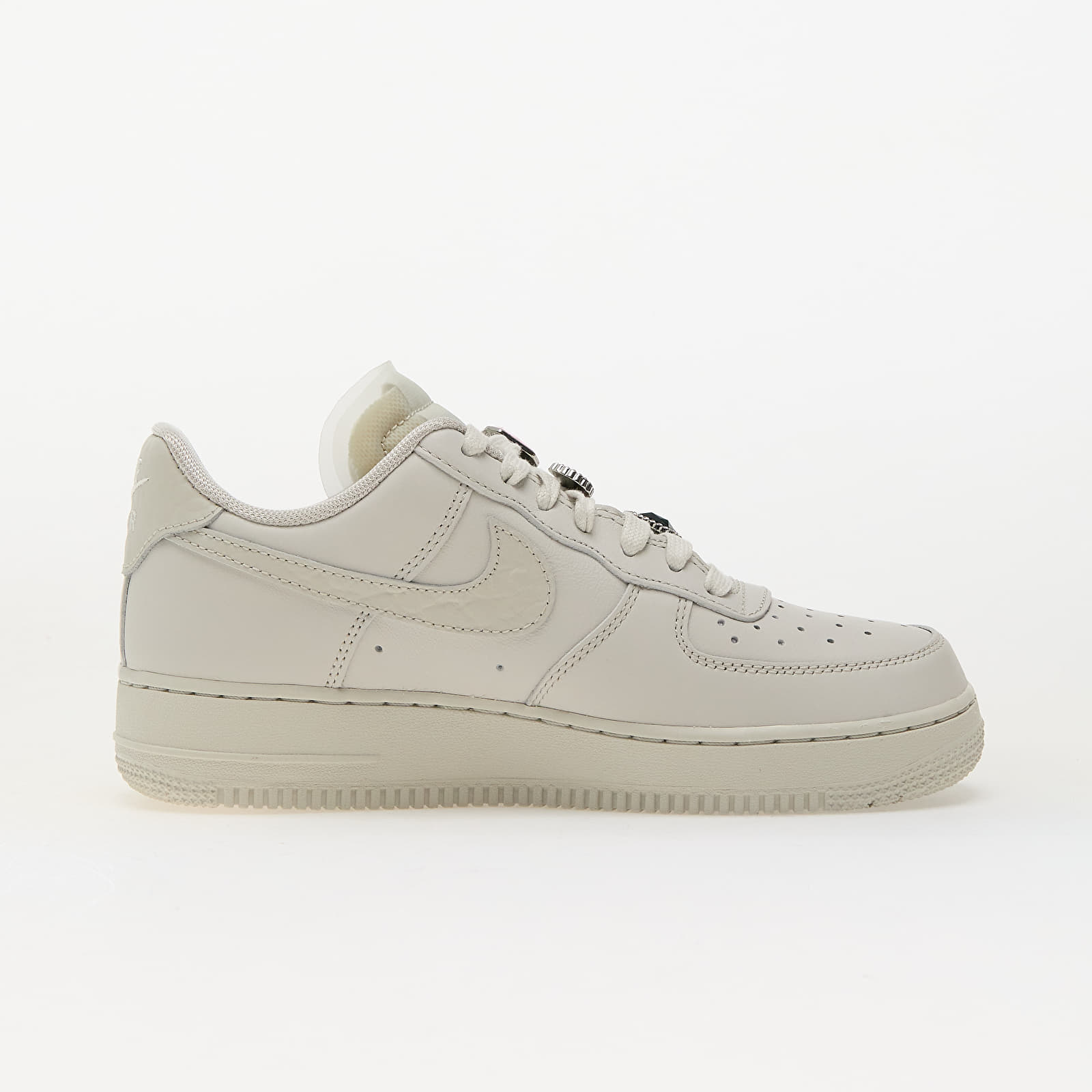 Sieviešu apavi Nike W Air Force 1 Low Premium Light Bone/ Light Bone-Kelly Green