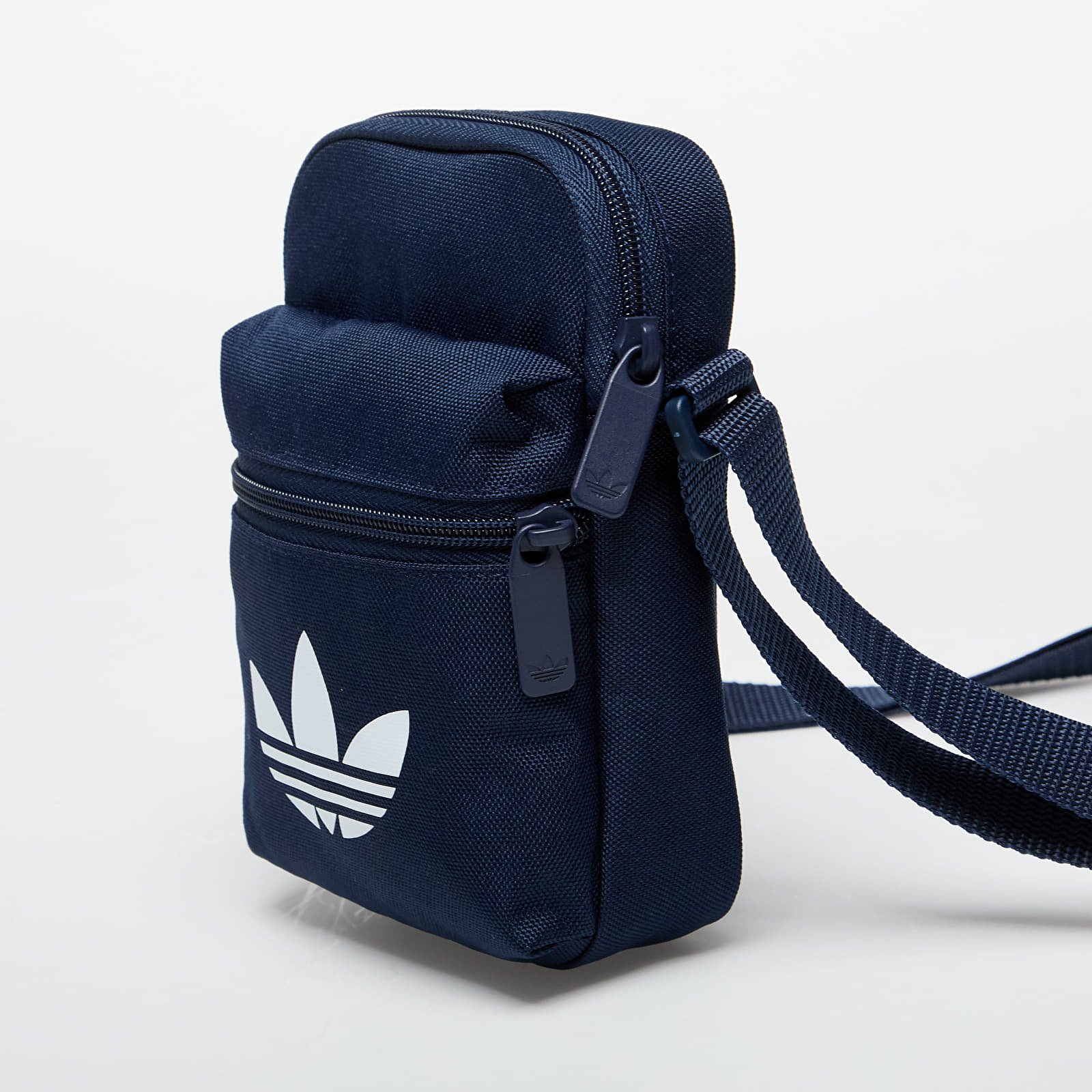 Crossbody kotid adidas Adicolor Classic Festival Bag Night Indigo/ White