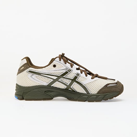 スニーカー Asics x Temptation Vacation Gel-DS Trainer 14 Cream Olive Temptation Vacation Gel-DS Trainer 14 Sneaker in Cream/Olive