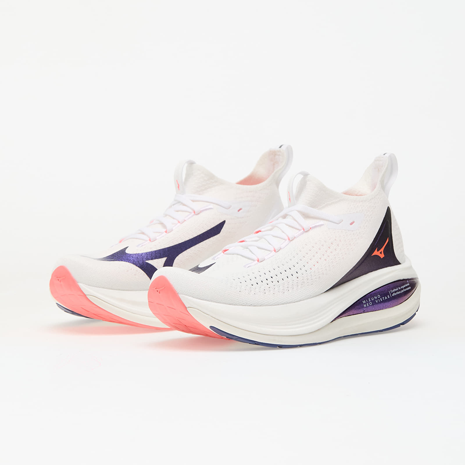 Női cipők Mizuno Neo Vista 2 W White/ Striking Coral/ Iris Bloo