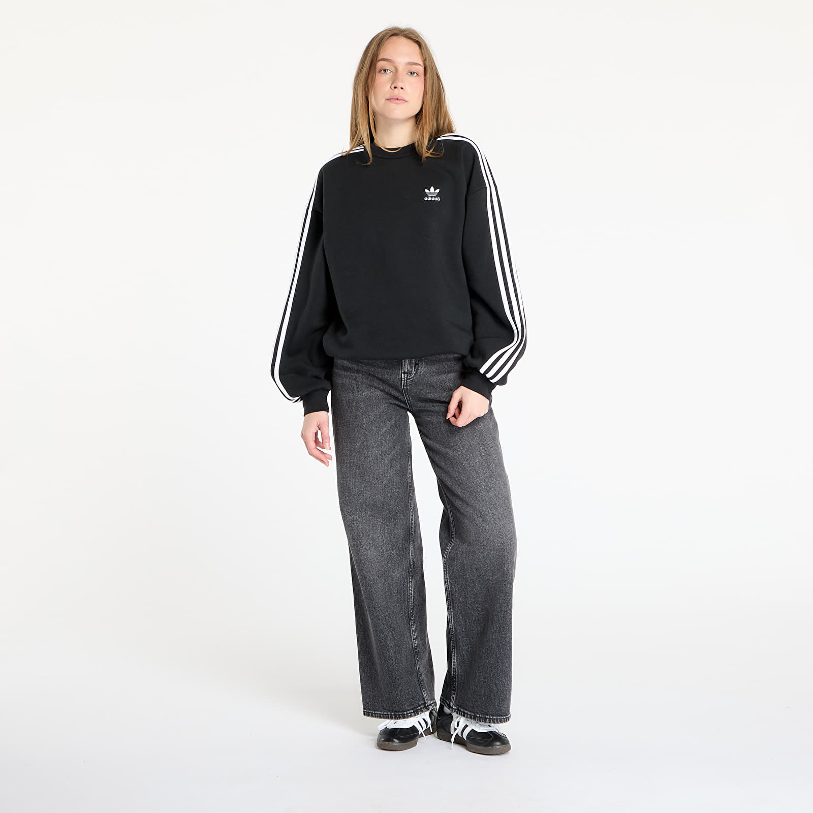 Kapucnis pulóverek és pulcsik adidas Adicolor Oversized Crew Sweatshirt Black