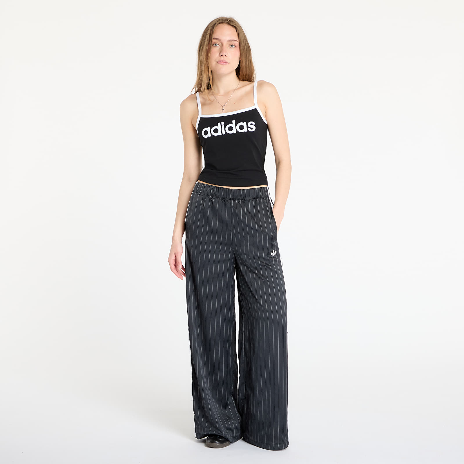 Nadrágok adidas Originals Wide Leg Joggers Black