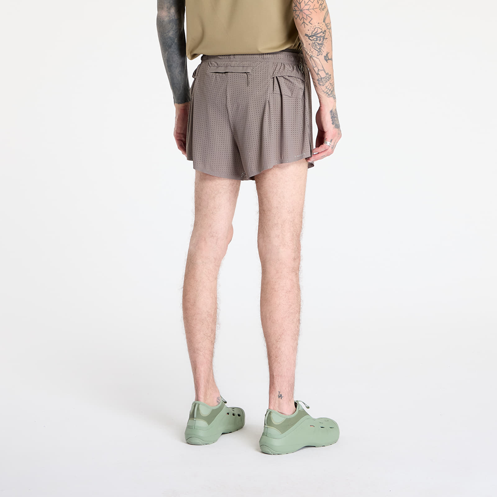 Pánske šortky Satisfy Space-O 2.5 Distance Shorts UNISEX Taupe