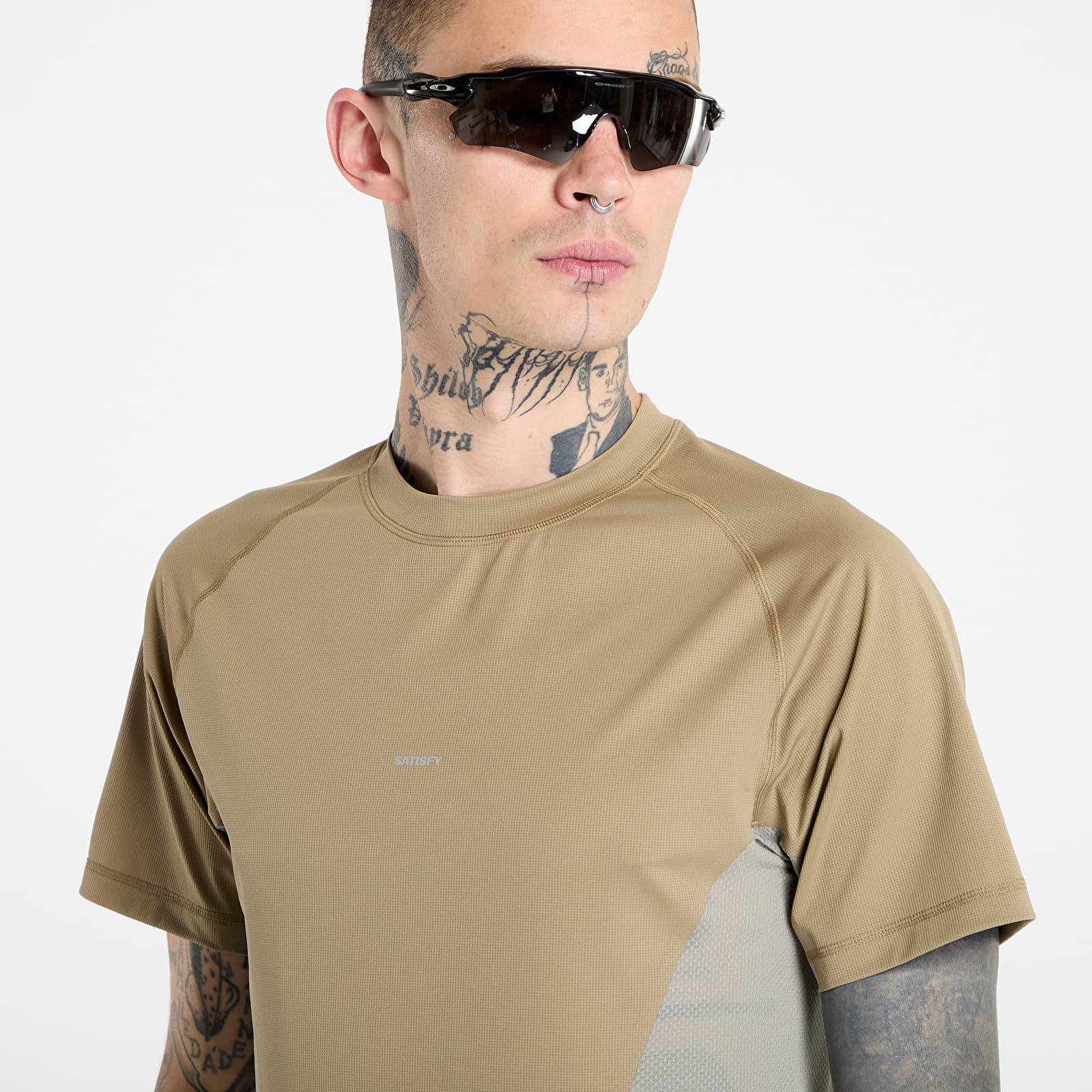 Tričká Satisfy AuraLite Tech T-Shirt UNISEX Army Green