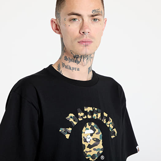 T-shirts A BATHING APE 1St Camo College Tee UNISEX Black Footshop