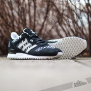 Men's shoes adidas ZX 700 Cblack/Ftwwht/Noiess | Footshop