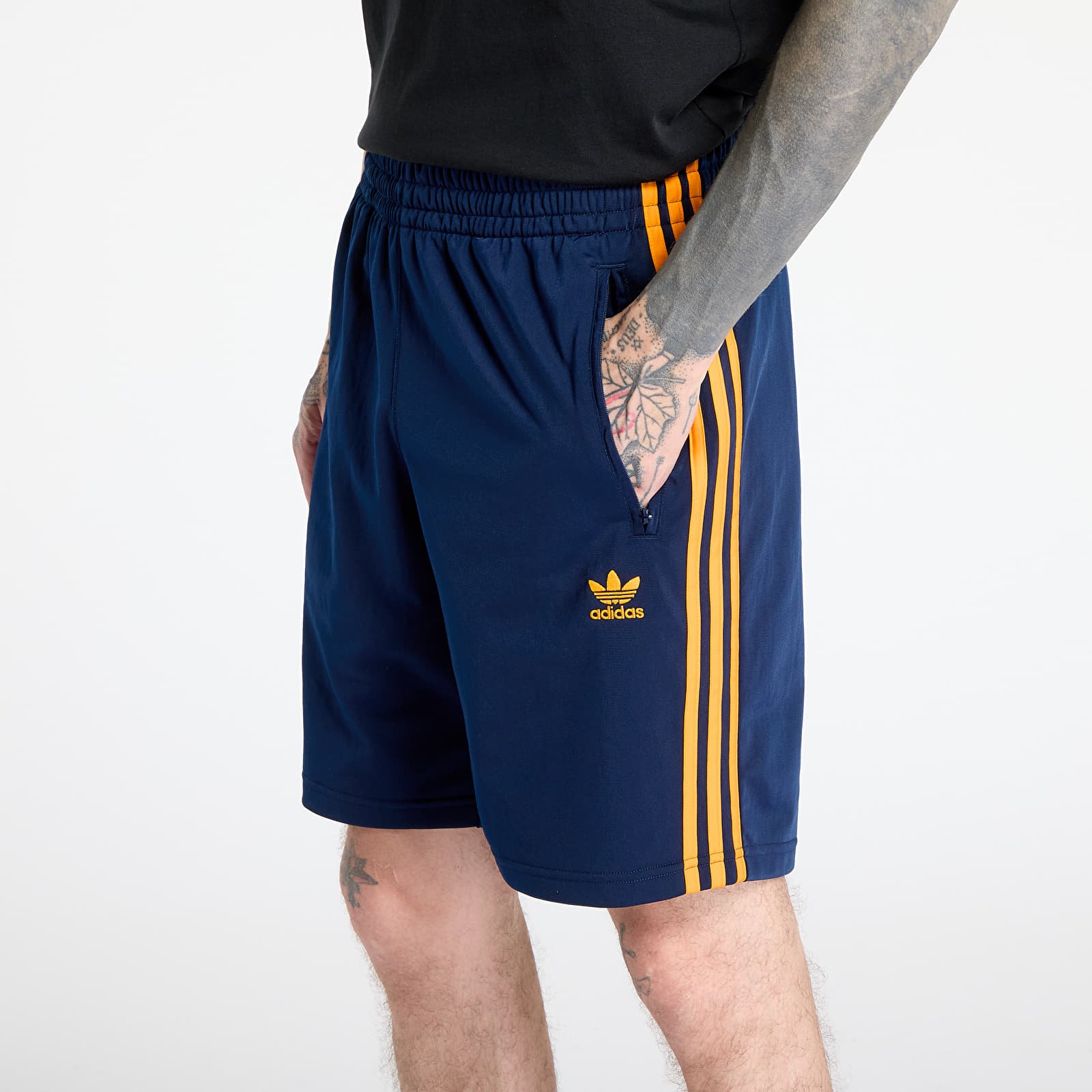 Šorti adidas Adicolor Firebird Shorts Night Indigo/ Black/ Better Scarlet