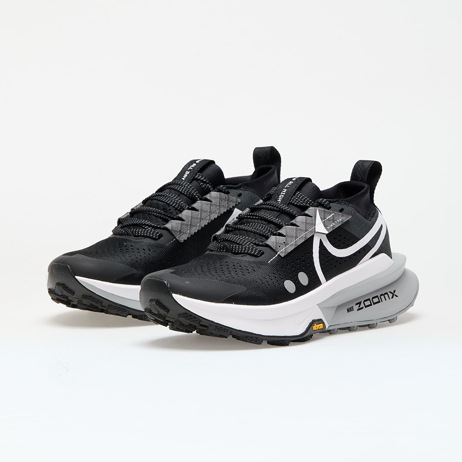 Women's shoes Nike W Zoomx Zegama Trail 2 Black/ White-Wolf Grey-Anthracite