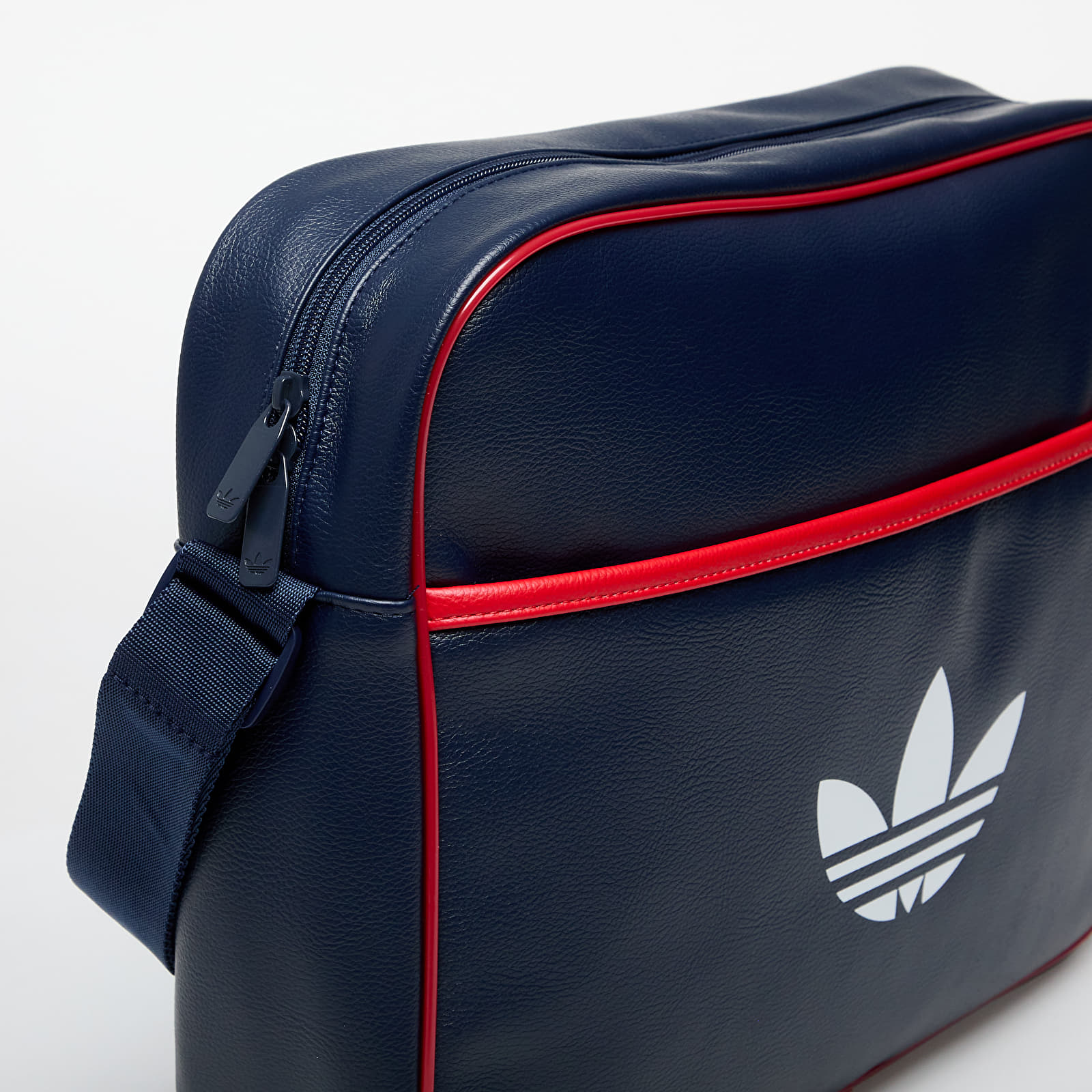 Tašky cez rameno adidas Airliner Night Indigo