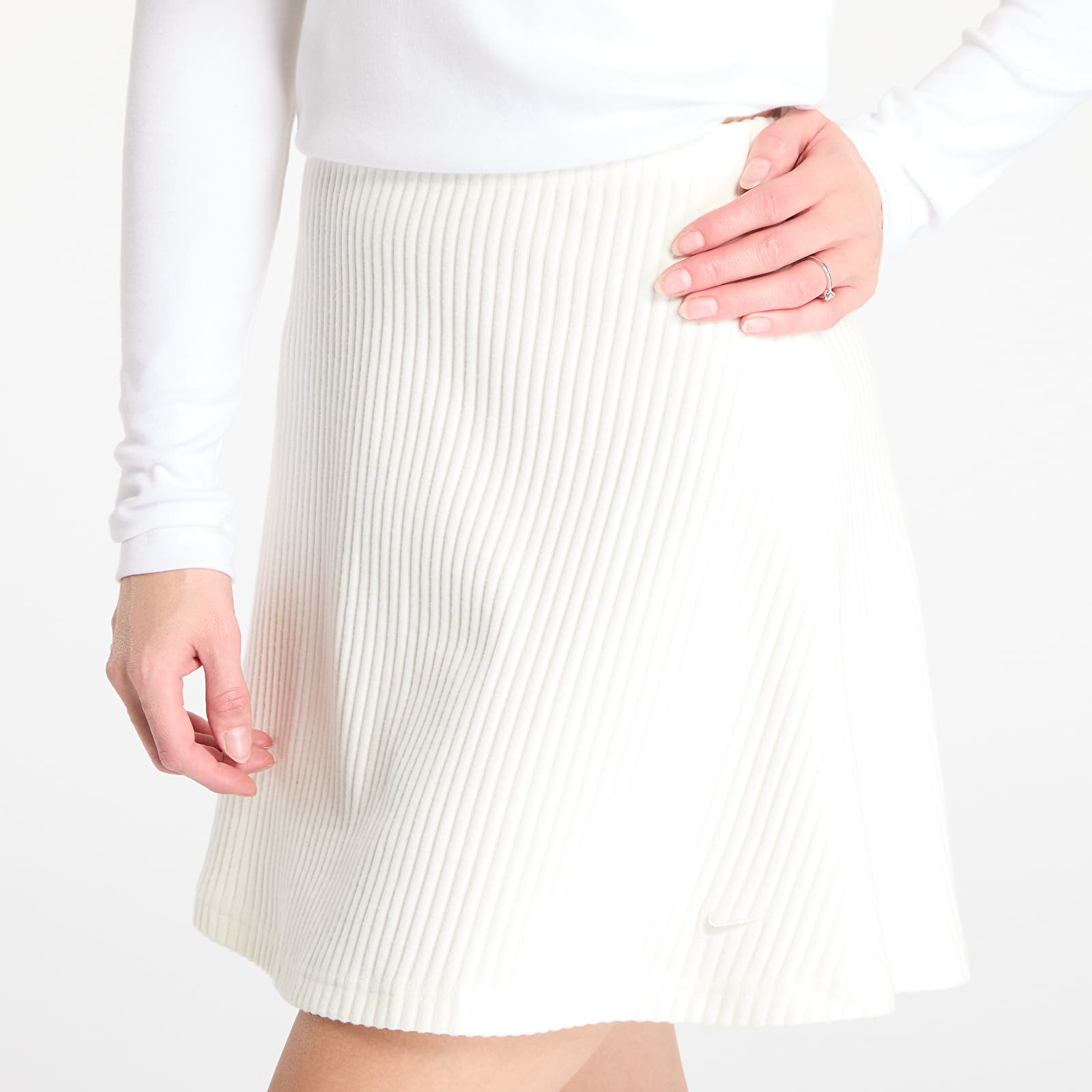 Faldas de mujer Nike Sportswear Chill Knit Women's Ribbed Mini Skirt Sail/ Sail