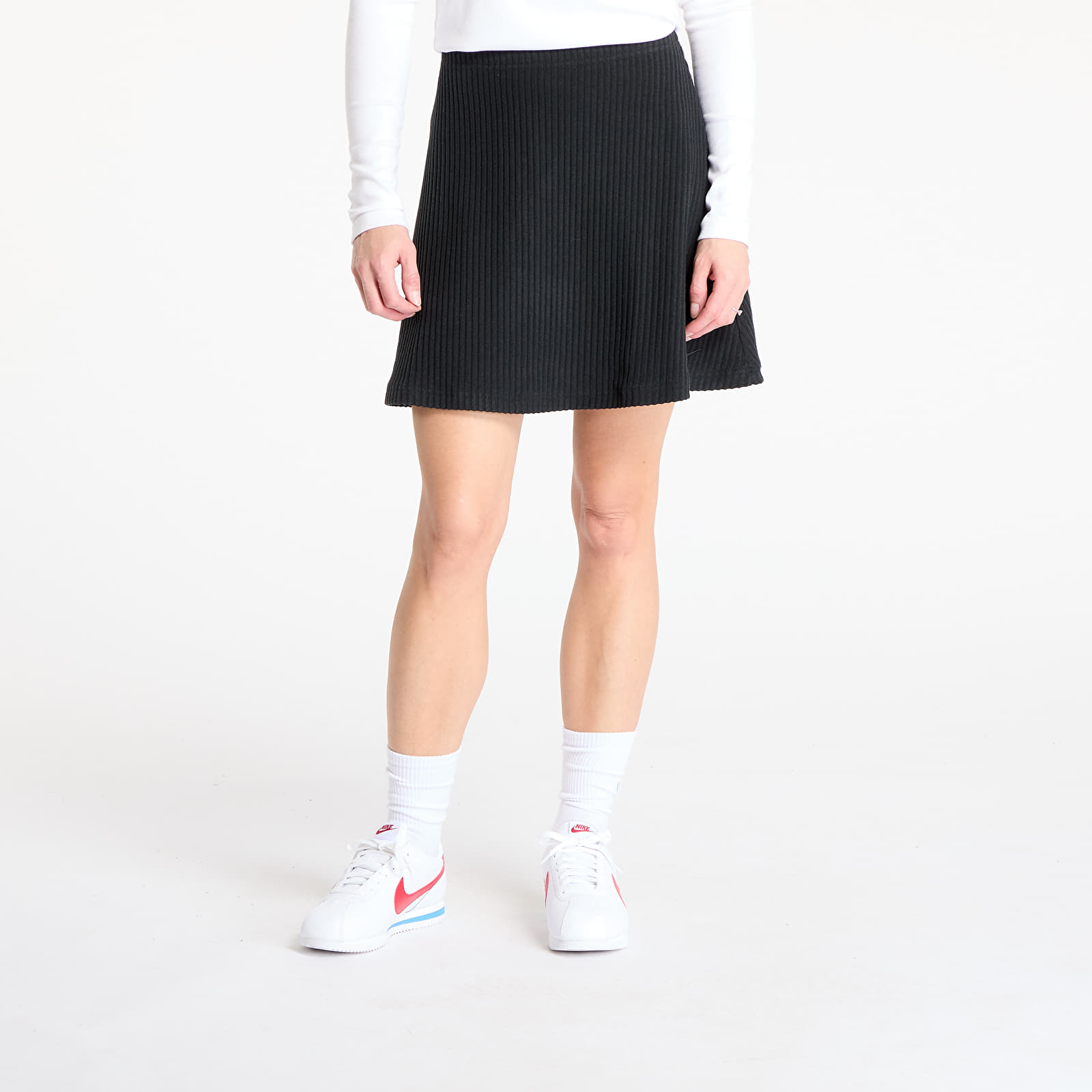Faldas de mujer Nike Sportswear Chill Knit Women's Ribbed Mini Skirt Black/ Black