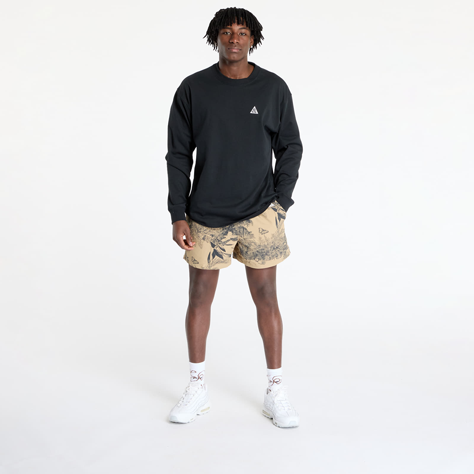 Pánske šortky Nike ACG "Reservoir Goat" Men's Print Shorts Parachute Beige/ Summit White