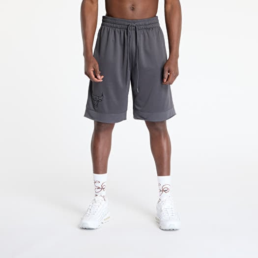 Shortsit New Era Chicago Bulls NBA Tonal Mesh Short Graphite/ Dark Graphite