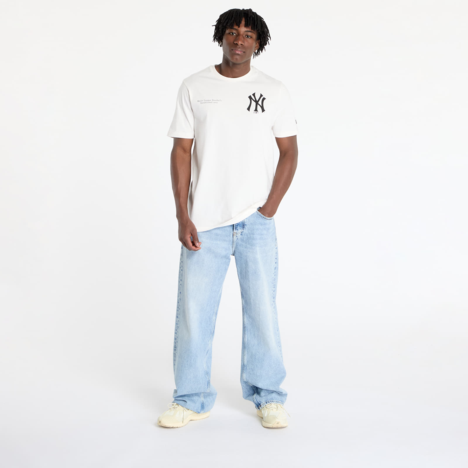 Meeste T-särgid New Era New York Yankees Arch Graphic Regular Tee UNISEX Off White