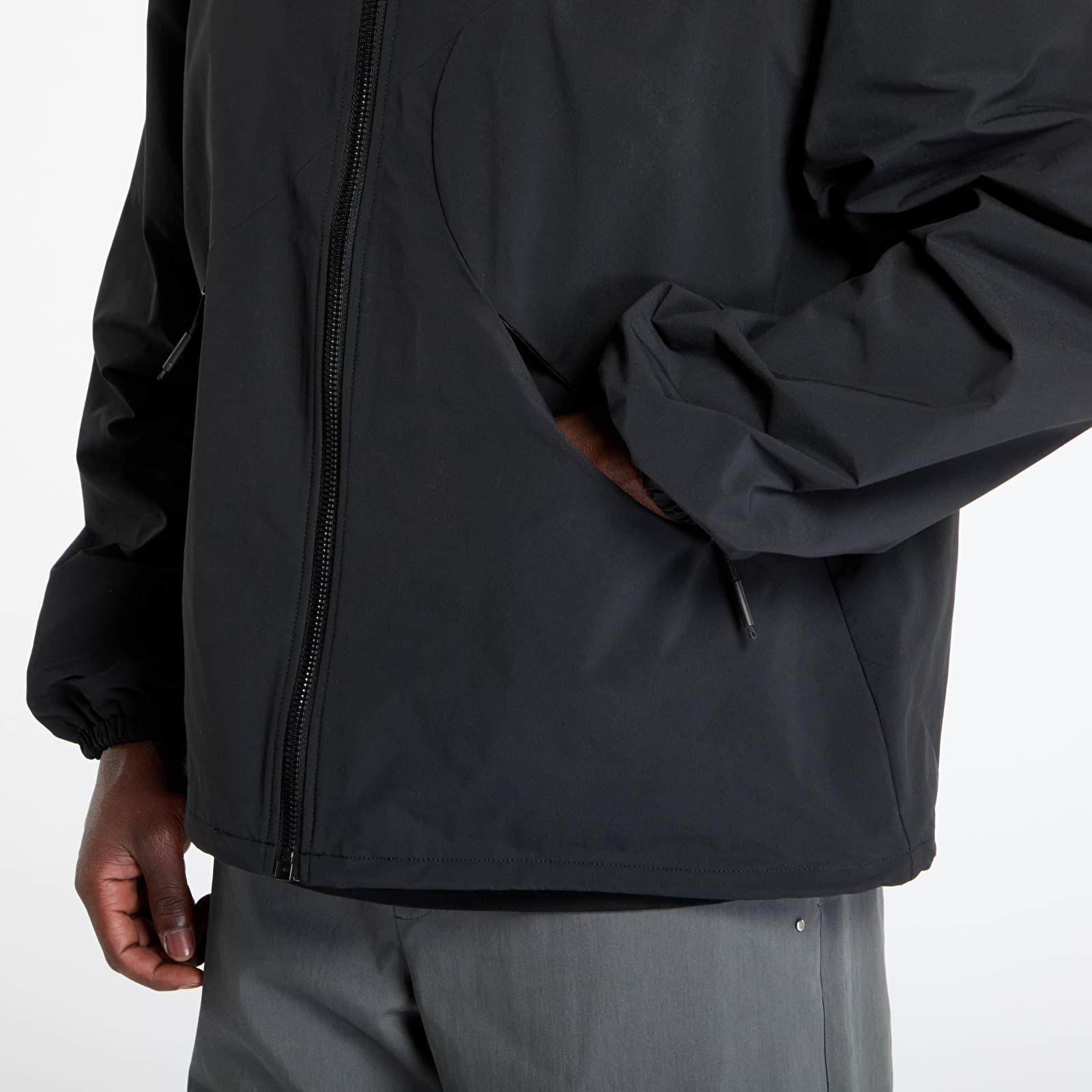 Kurtki wiatrówki HELIOT EMIL Surtsey Windbreaker Black
