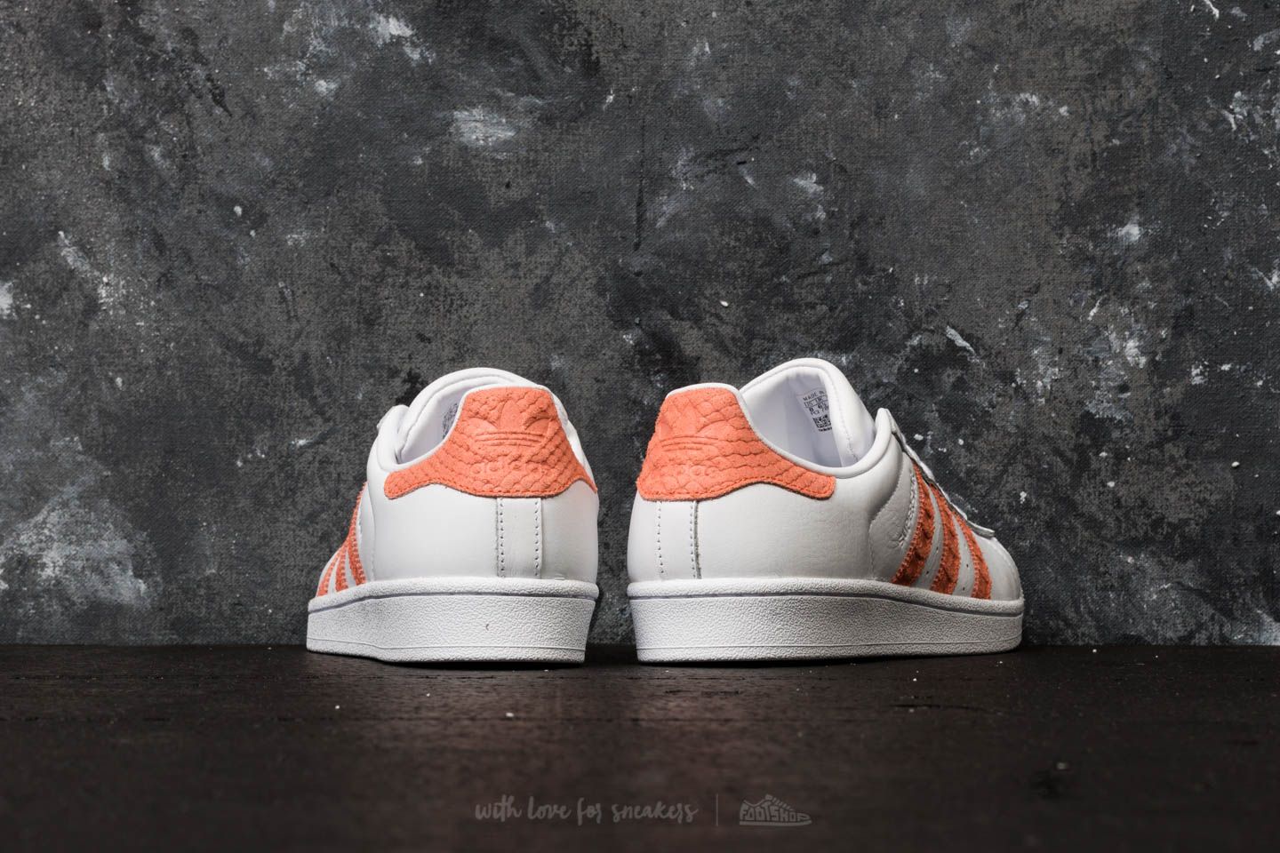 Adidas superstar coral on sale