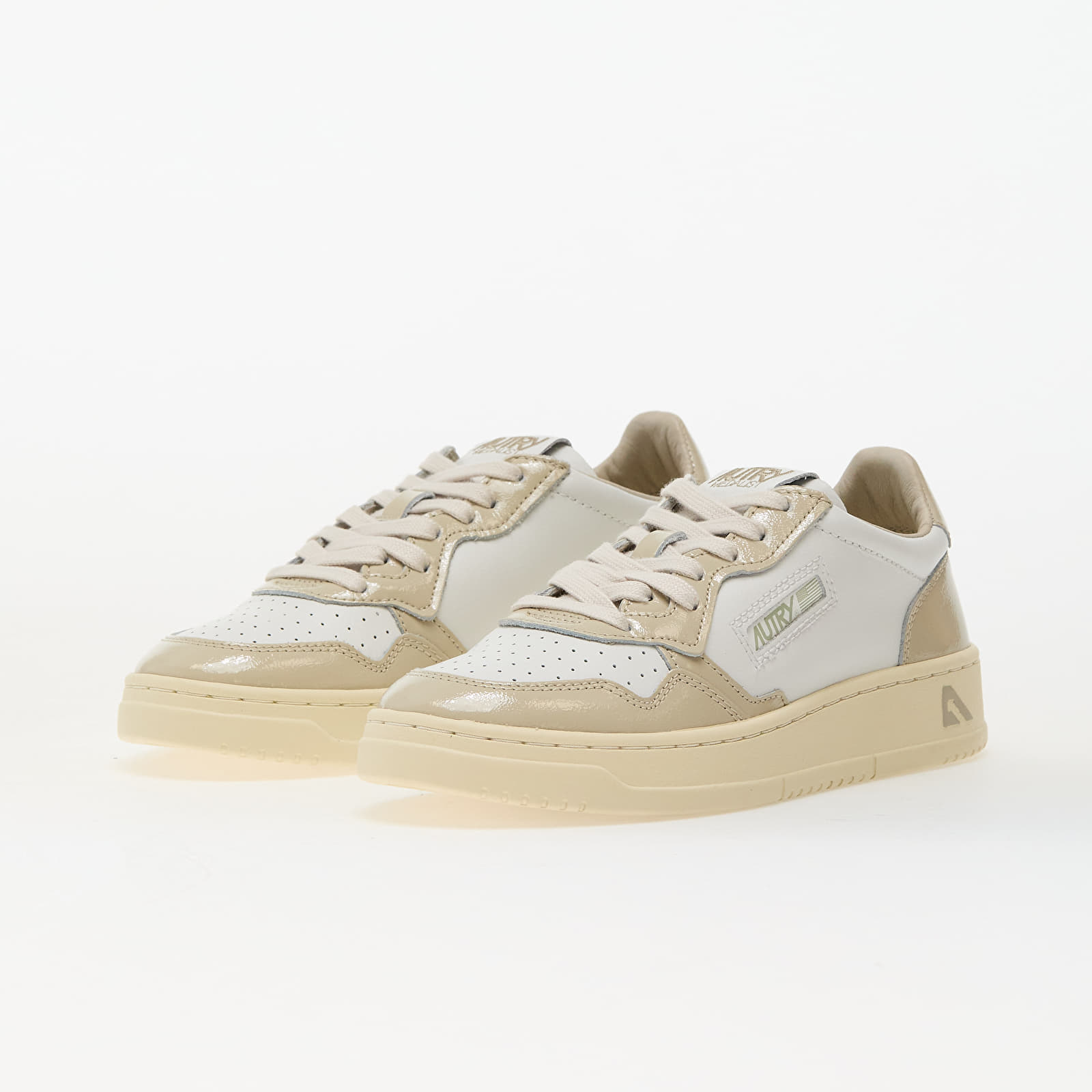 Zapatillas mujer Autry Medalist Low Wom White/ Tidfoam