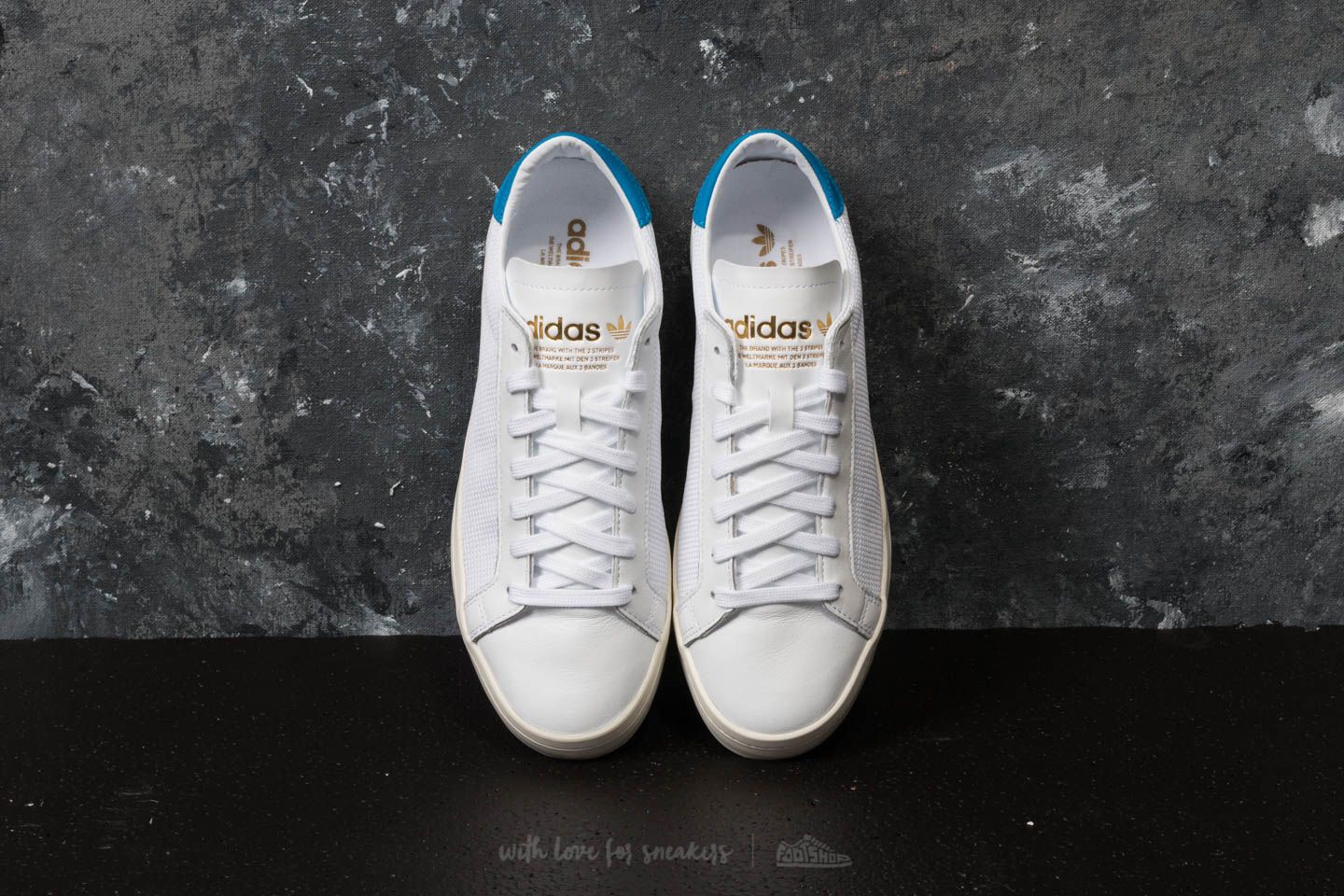 Men's shoes adidas Courtvantage Ftw White/ Ftw White/ Bright Blue