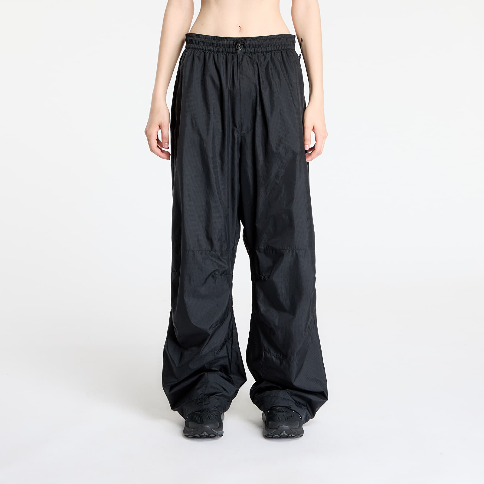 Bikses The North Face Nse Wind Track Pant UNISEX TNF Black