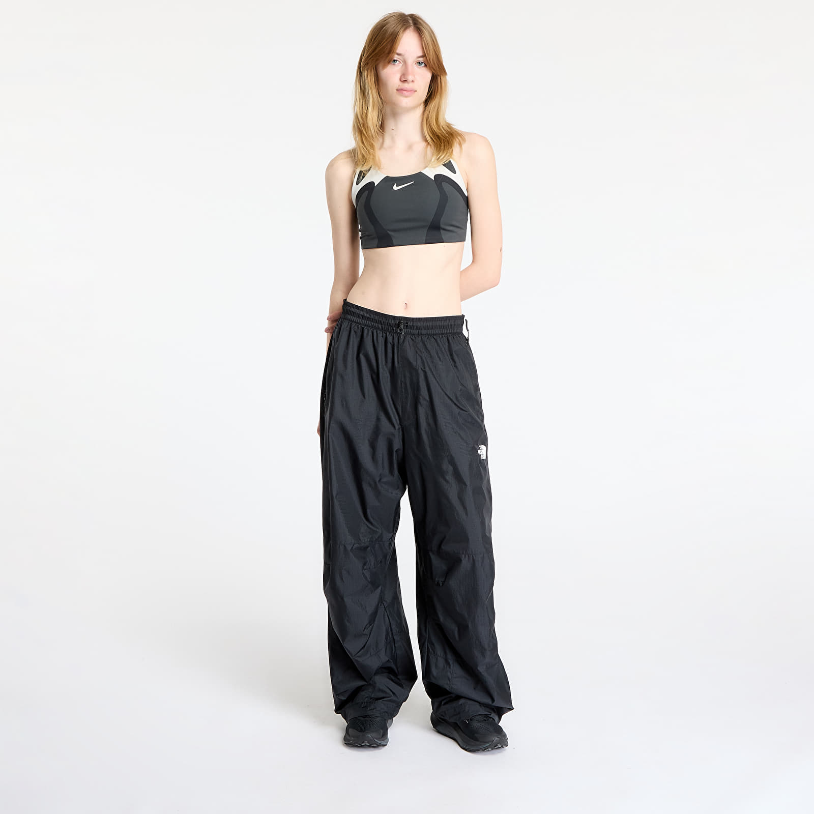 Bikses The North Face Nse Wind Track Pant UNISEX TNF Black