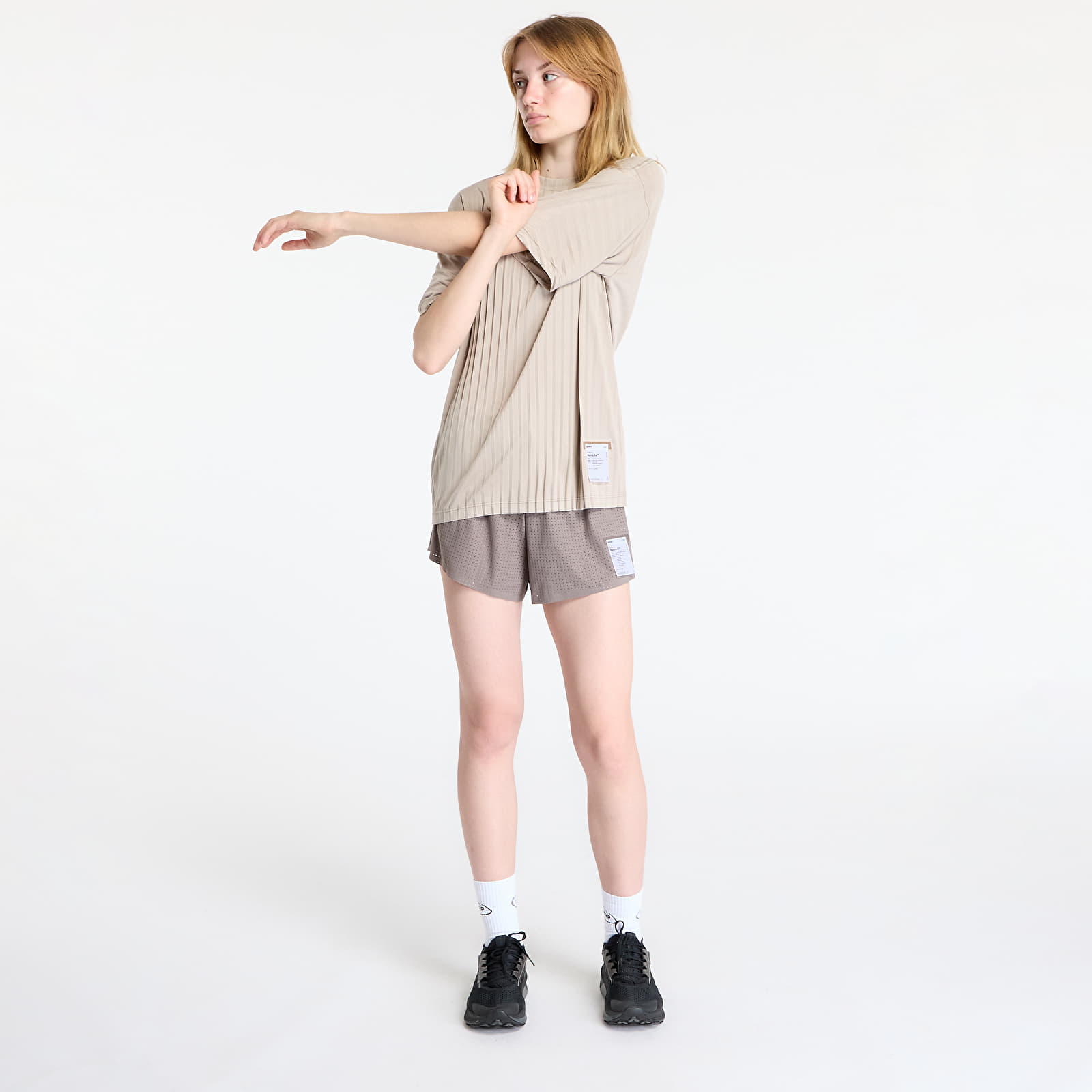 T-krekli Satisfy AuraLite Pleated T-Shirt UNISEX Mineral Dune