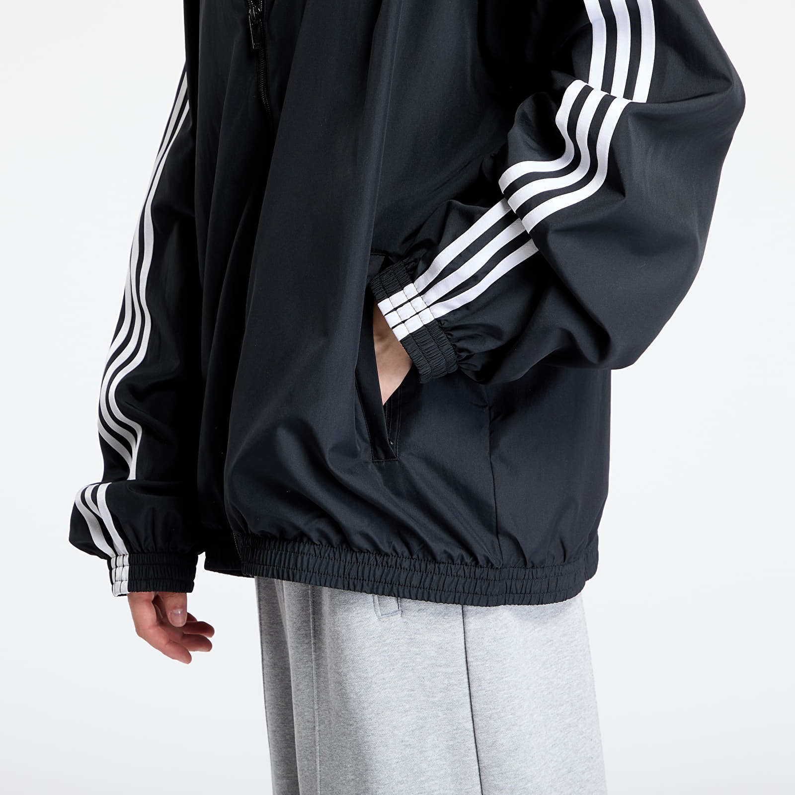 Dzsekik adidas Adilenium Season 3 Oversized Track Top Black