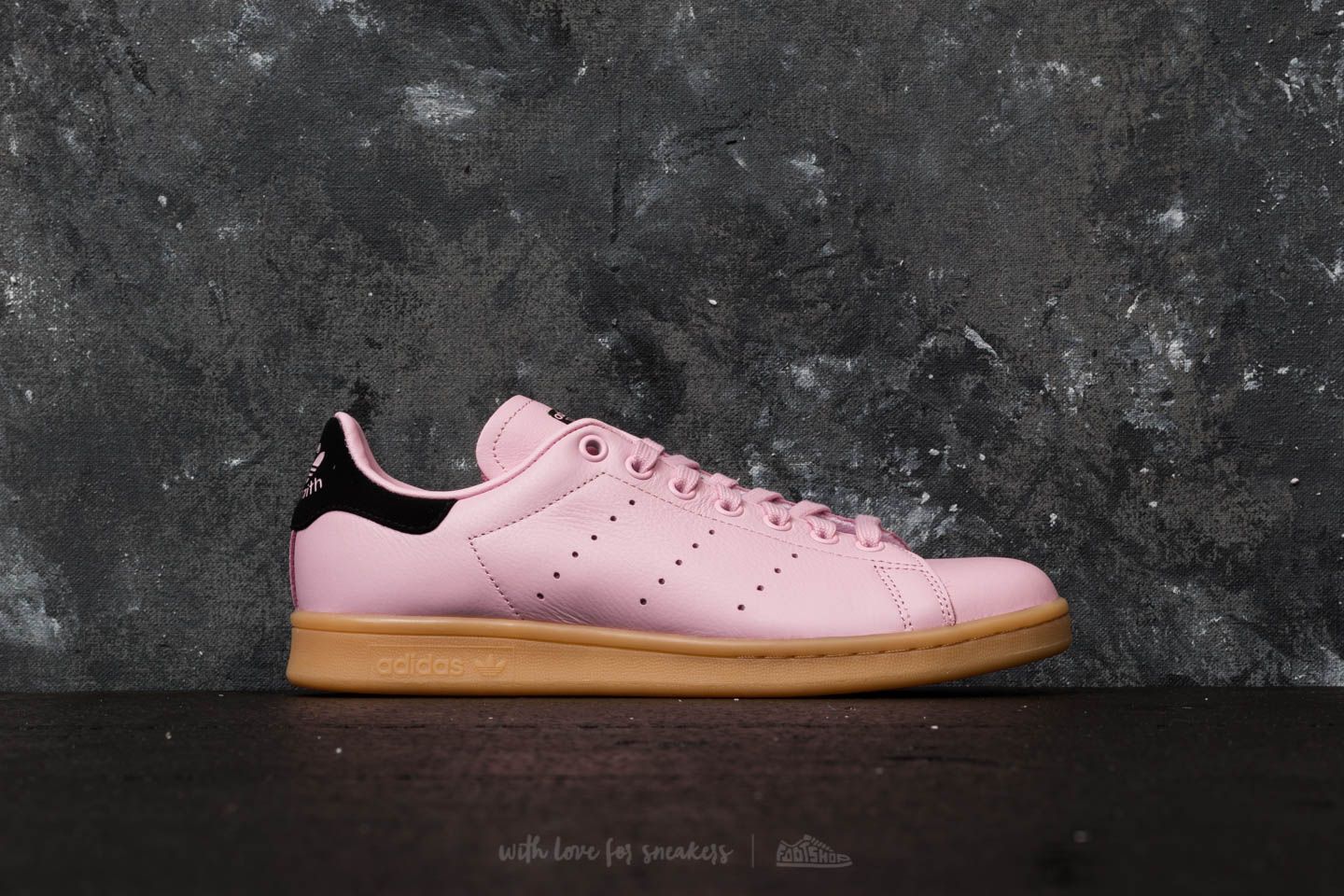 Black and pink stan smith clearance