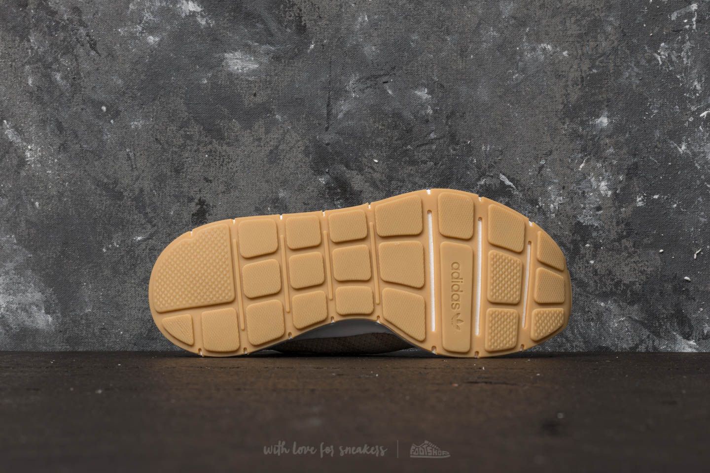 Men's shoes adidas Swift Run Primeknit Raw Gold/ Off White/ Ftw White