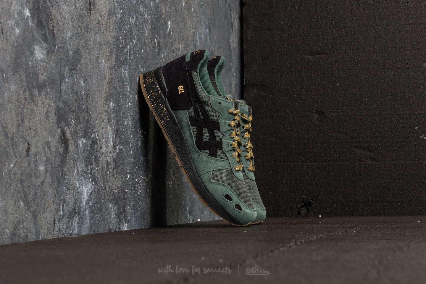 Men s shoes Asics Tiger Gel Lyte Dark Forest Black Footshop