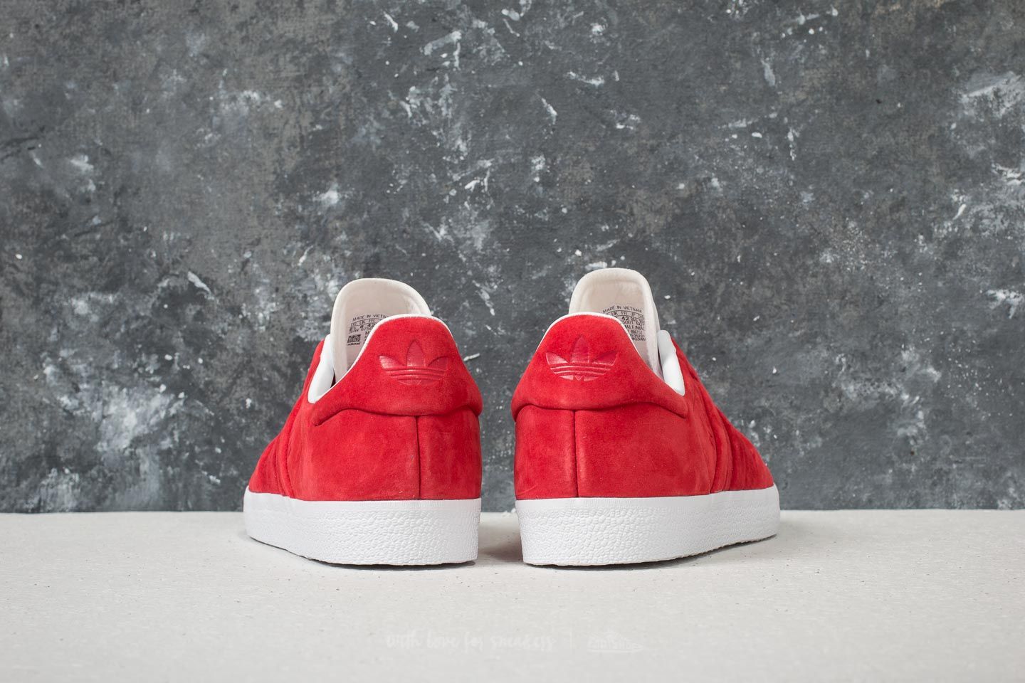 Adidas gazelle stitch outlet and turn red