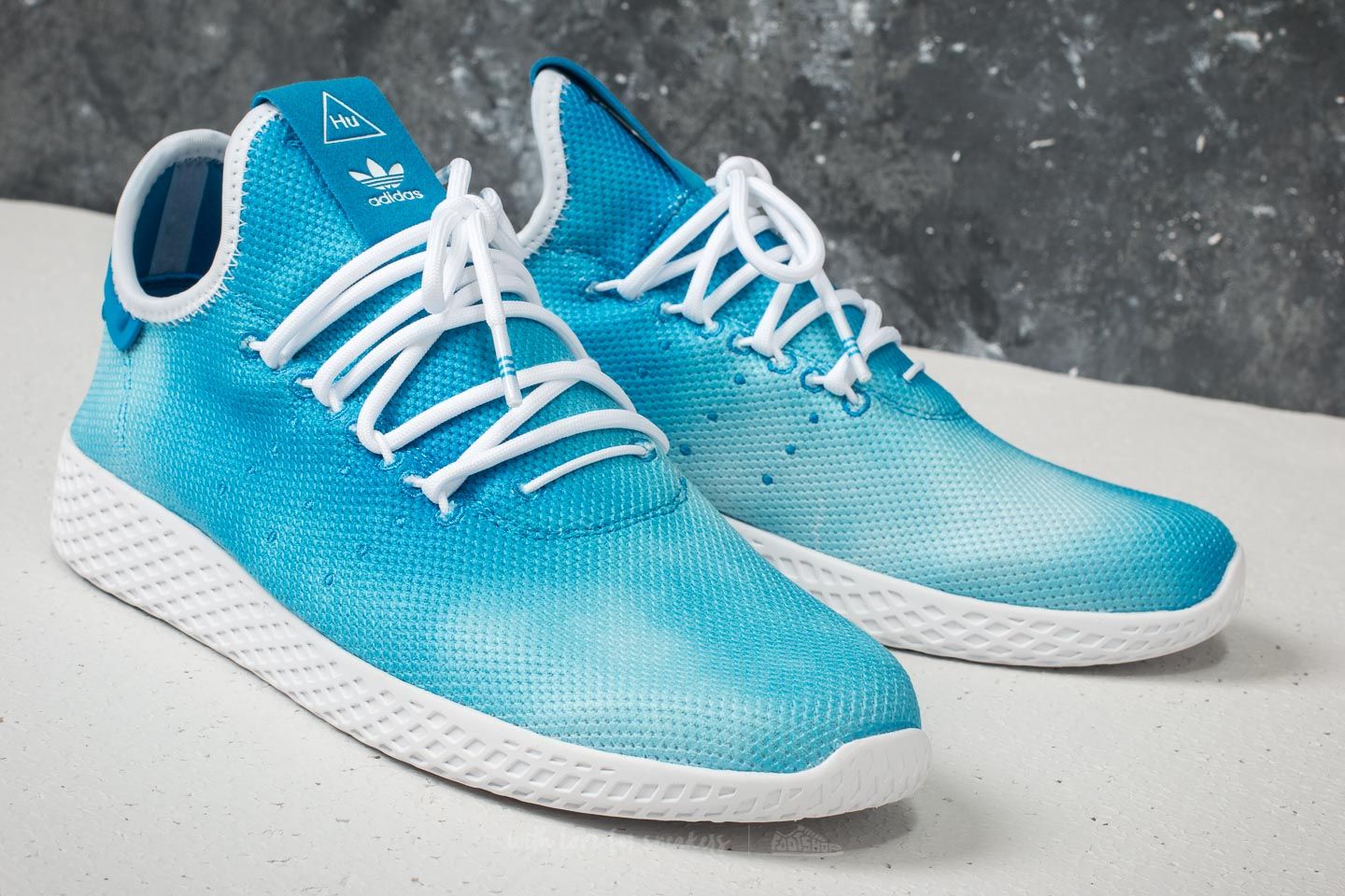 Holi tennis hu store