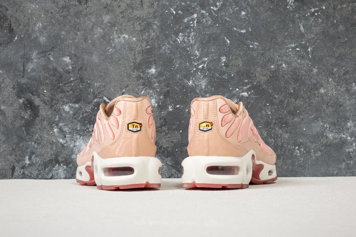 Air max cheap plus dusty peach