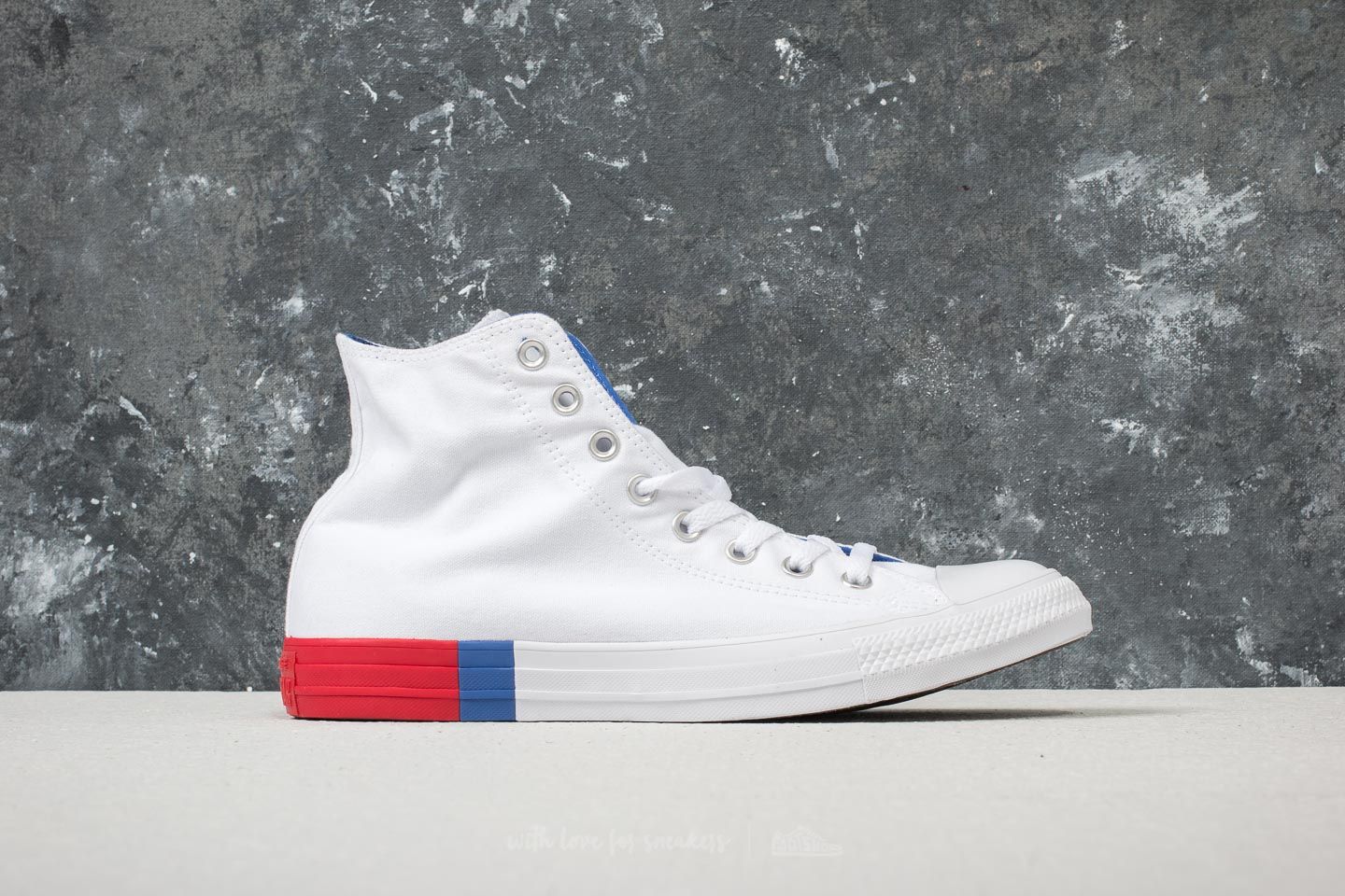 Converse red white on sale and blue shoes