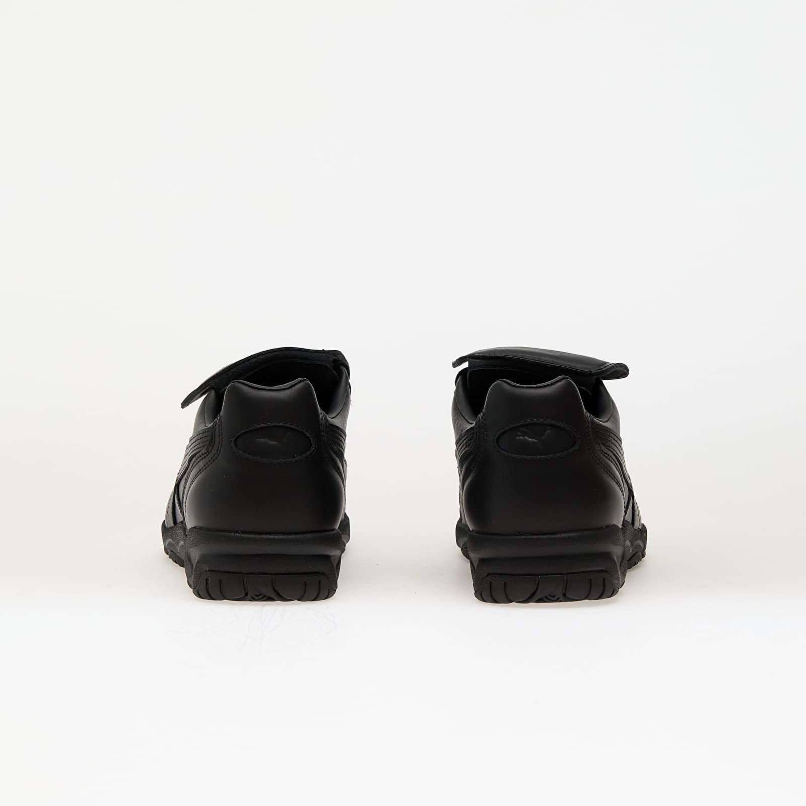 Meeste kingad Puma King Indoor Lack of Guidance PUMA Black