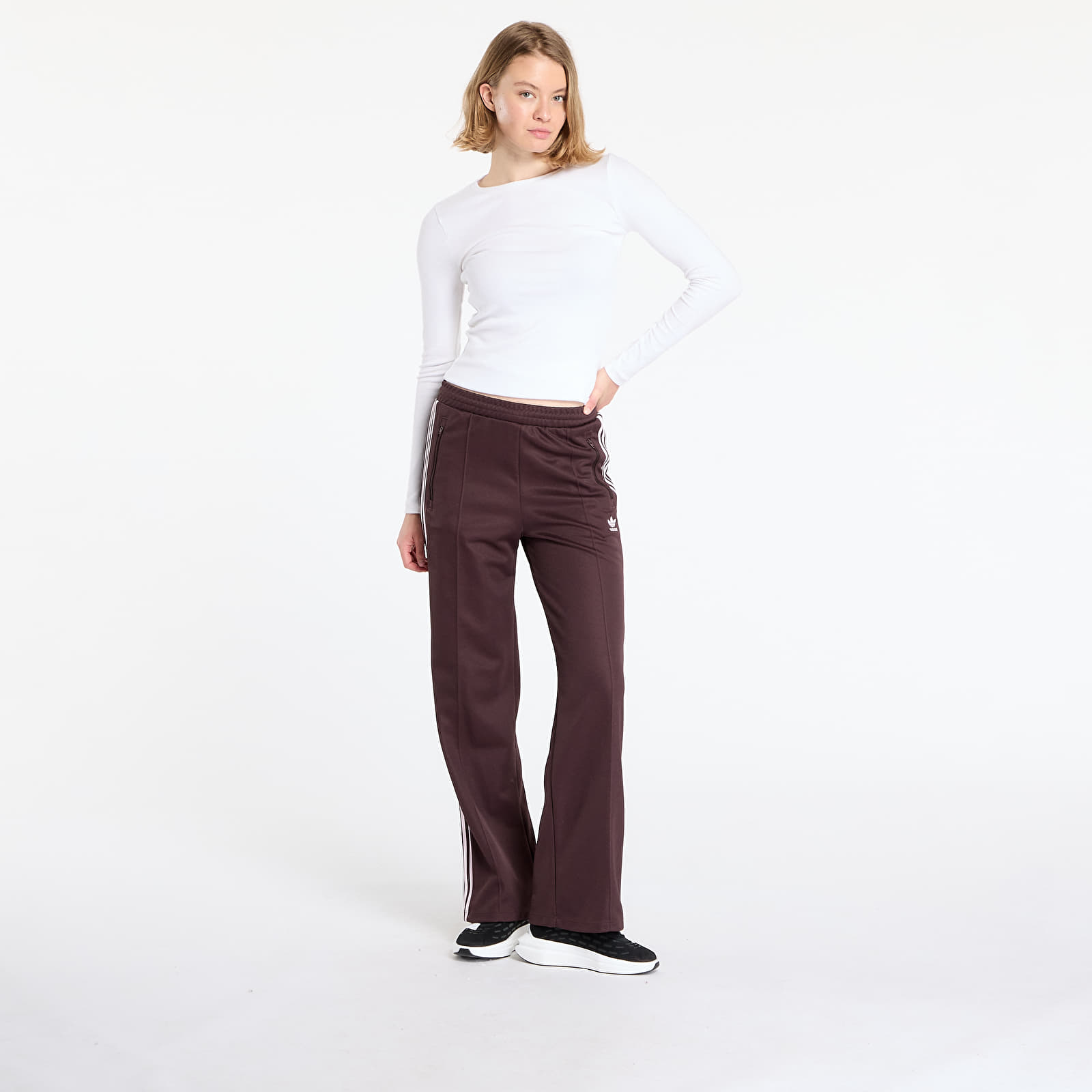 Women's trousers adidas Beckenbauer Track Suit Pants Shadow Brown/ Cream White/ Noble Maroon