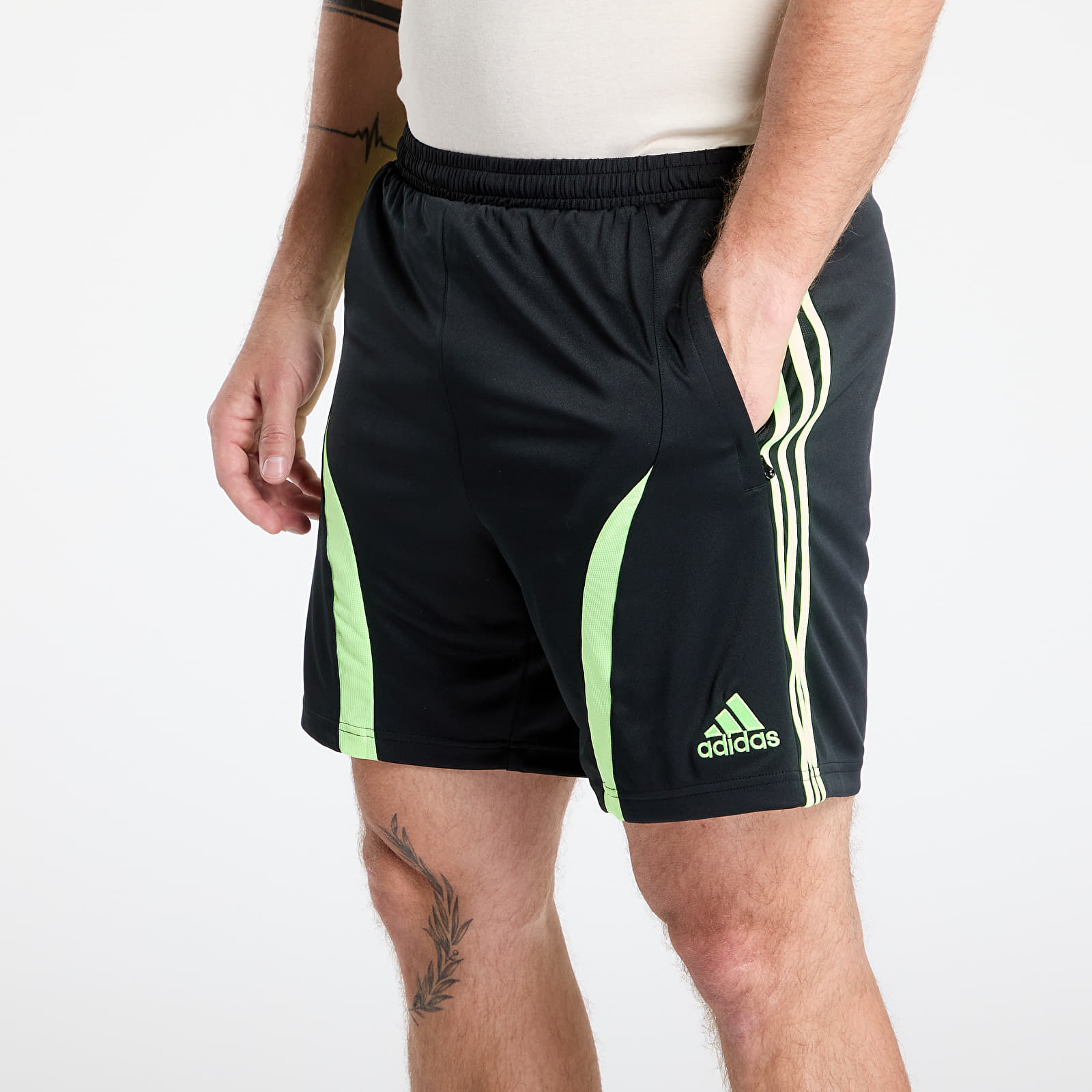 Pantalones cortos adidas Teamgeist Shorts Black/ Siggnr
