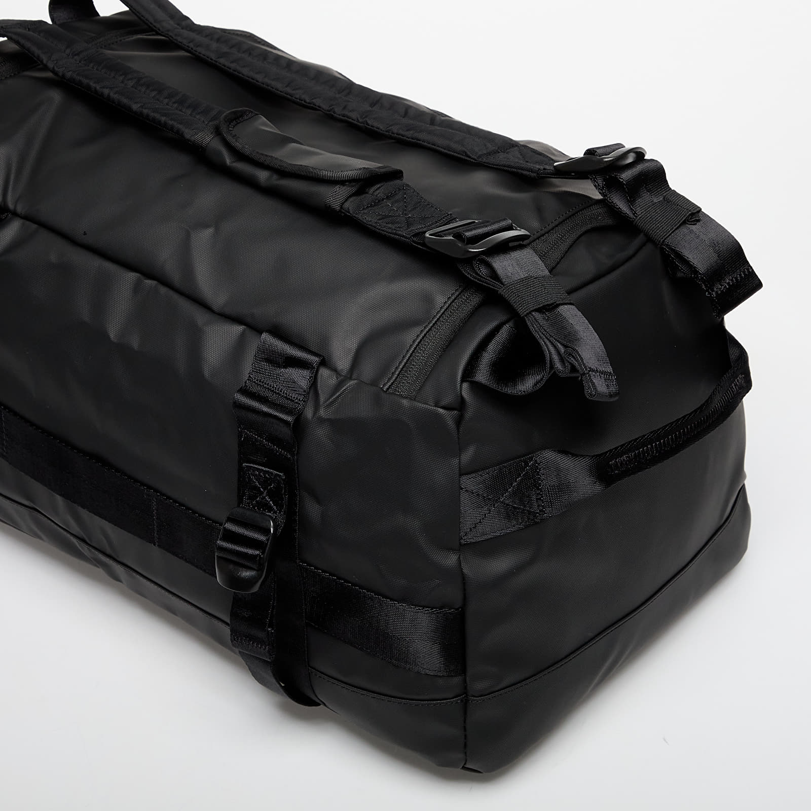 Duffle bag Eastpak Duffel Pack S Tarp Black