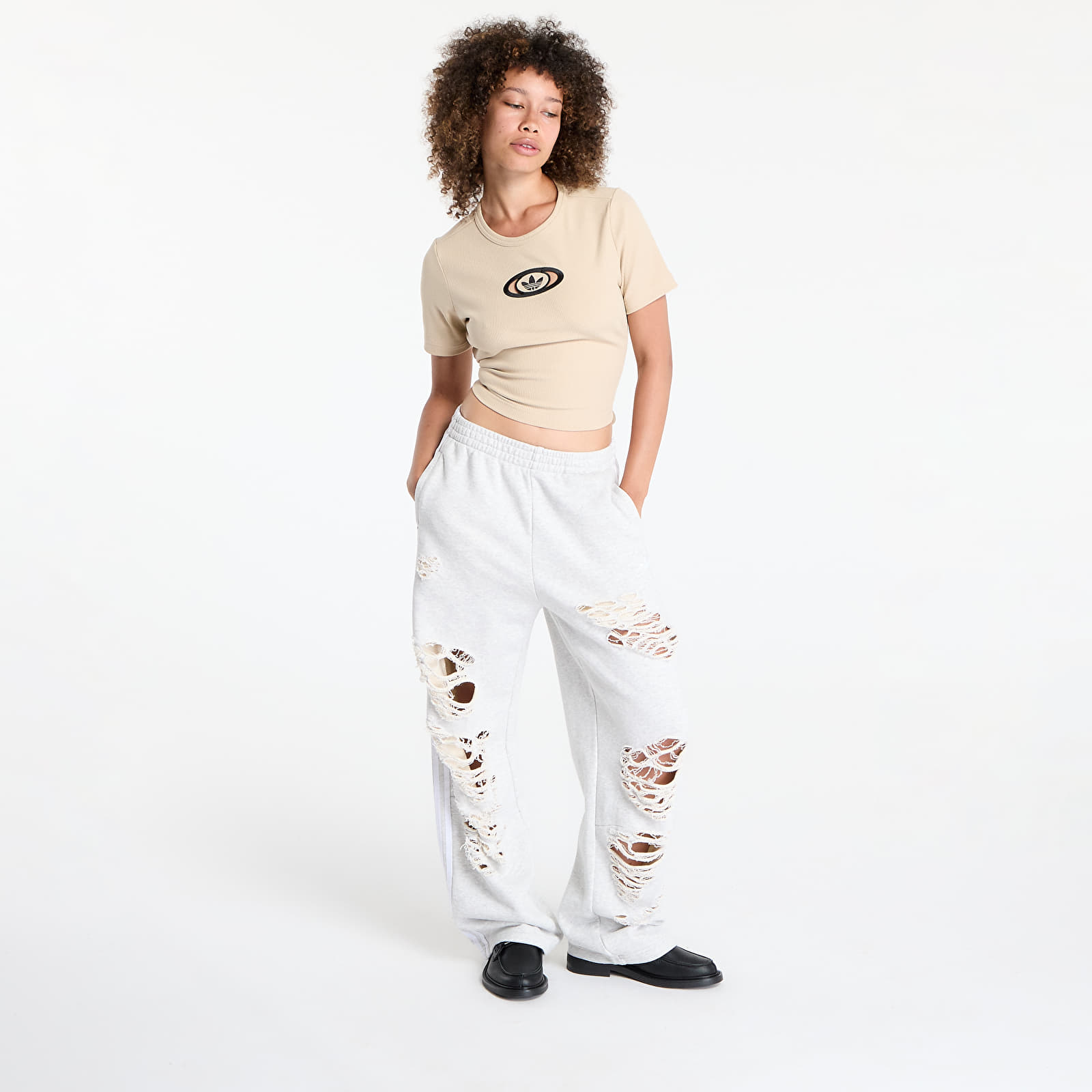 Trička adidas Originals Campus 2000 Back Cut Out Rib T-Shirt Stone Khaki