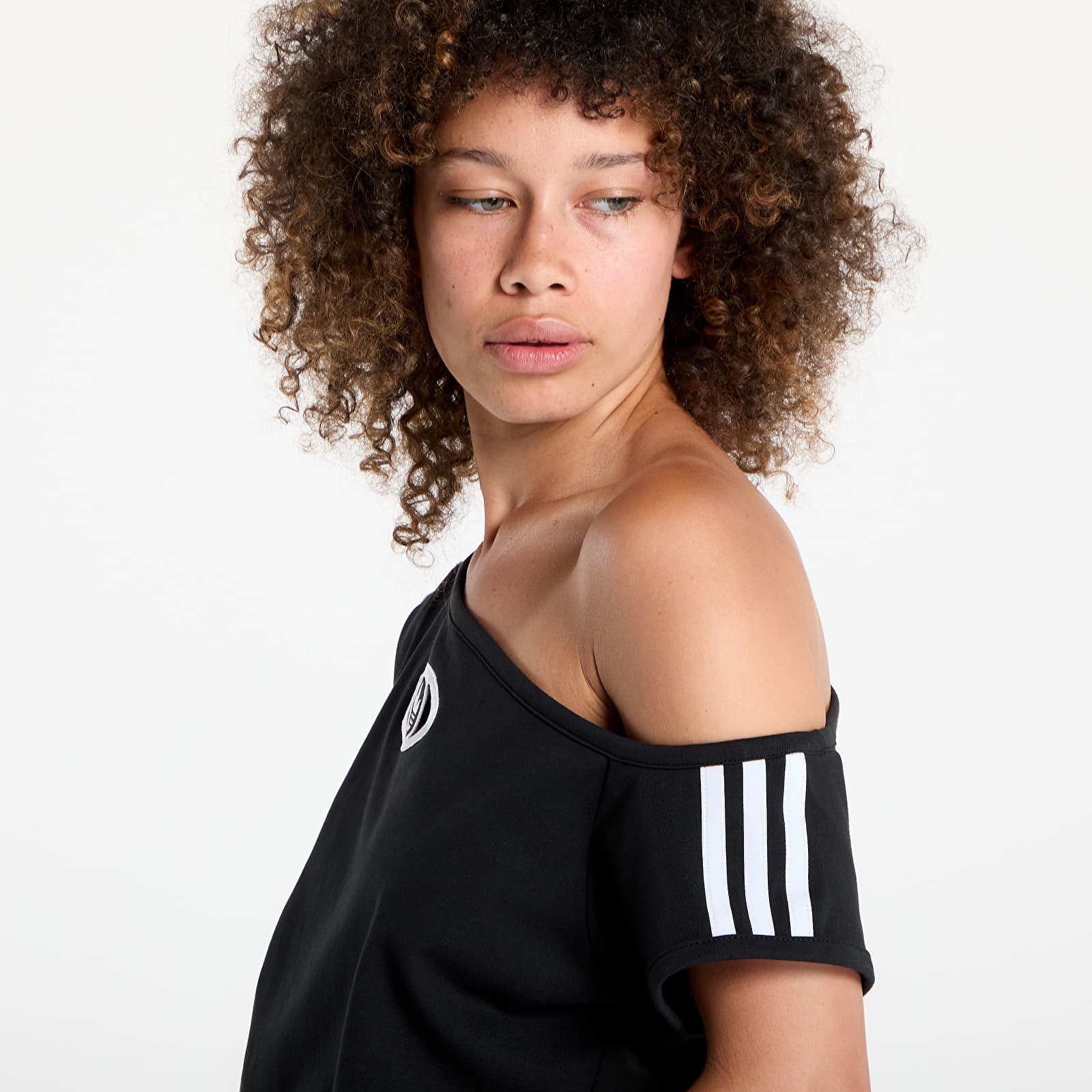 Trička adidas Originals Campus 2000 Off Shoulder T-Shirt Black