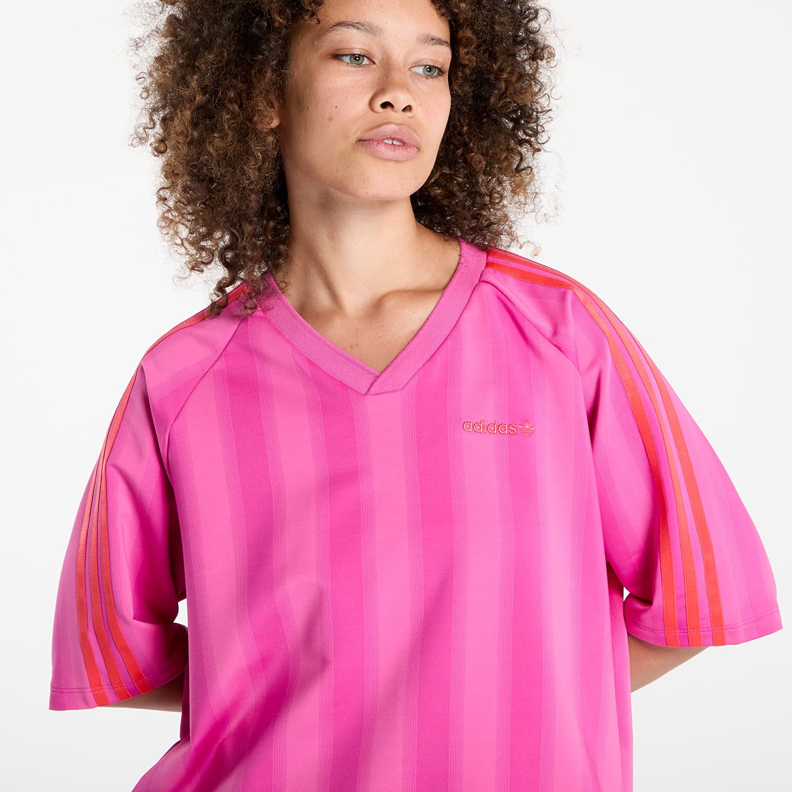 Trička adidas Linear Tee Semi Lucid Fuchsia