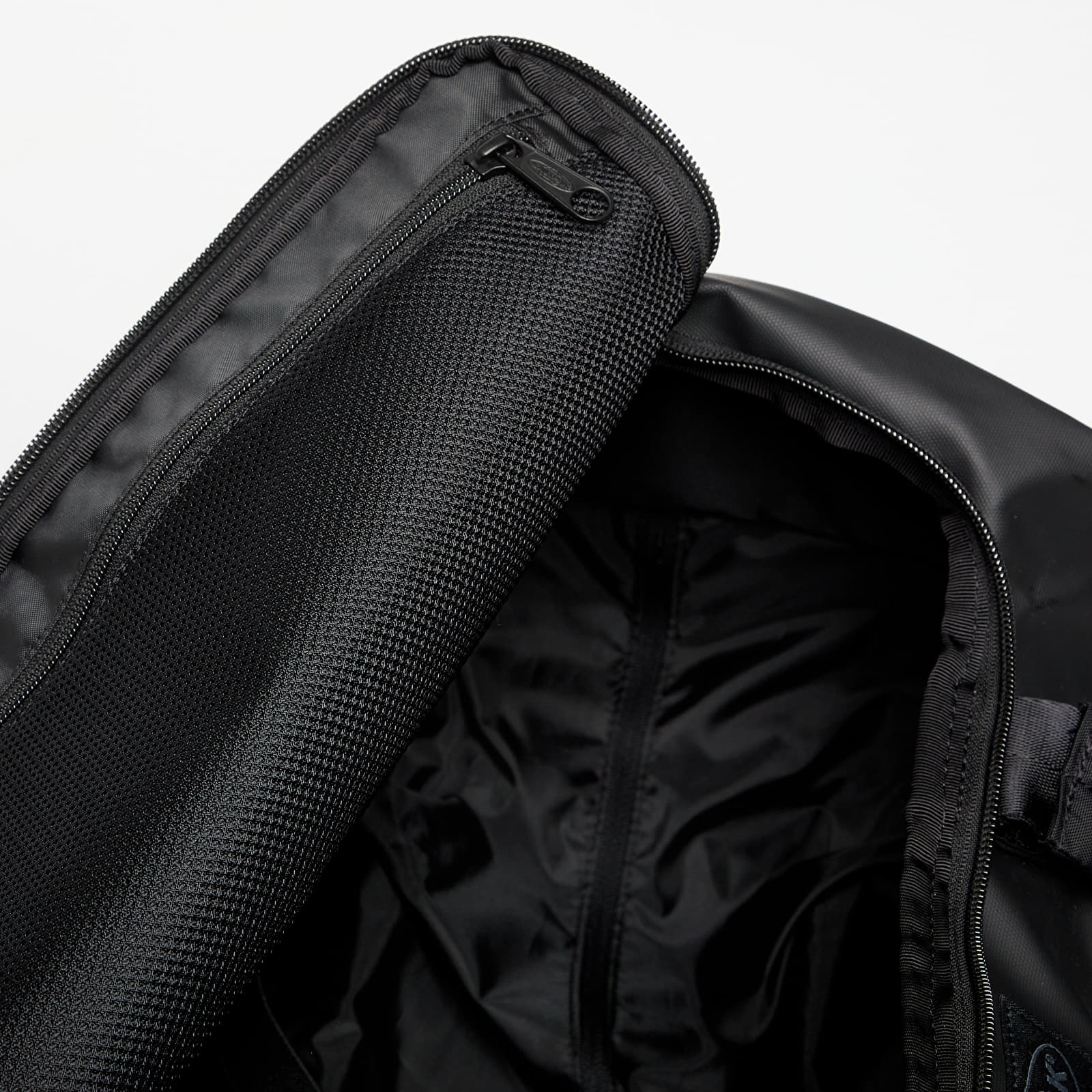 Ostatní doplňky Eastpak Duffel Pack Wheel S Tarp Black