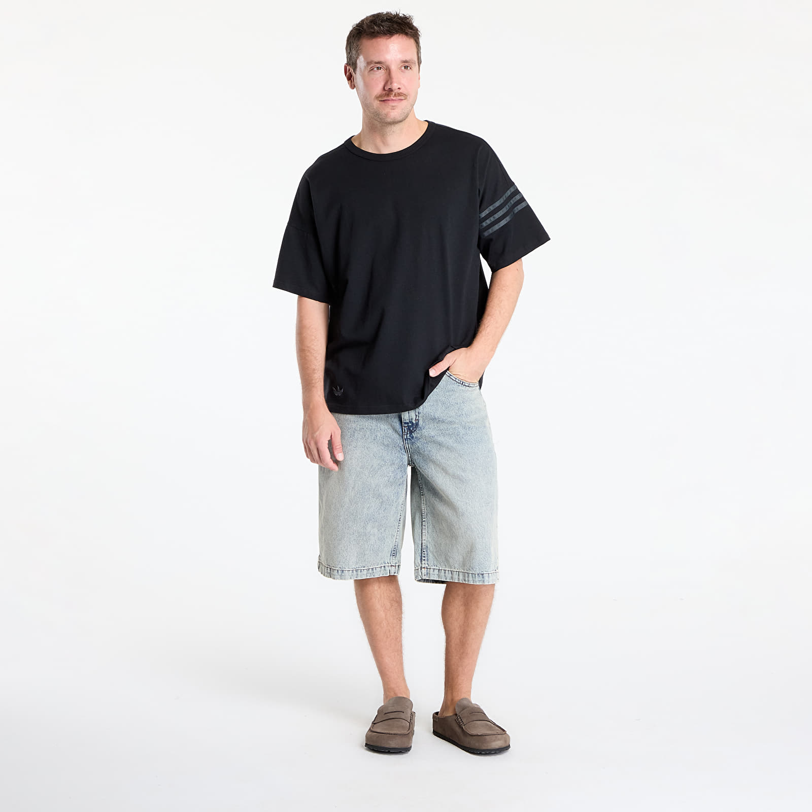 T-särgid adidas Neuclassics T-Shirt Black