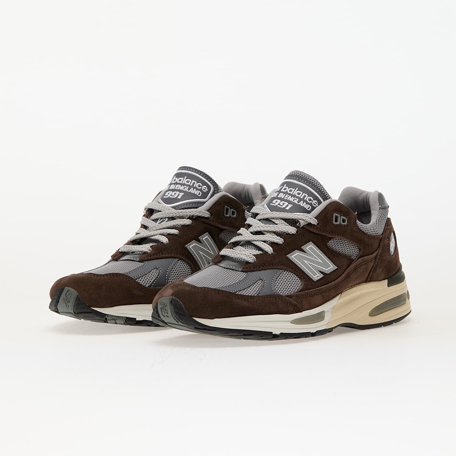 Men's sneakers New Balance U991V2 Brown