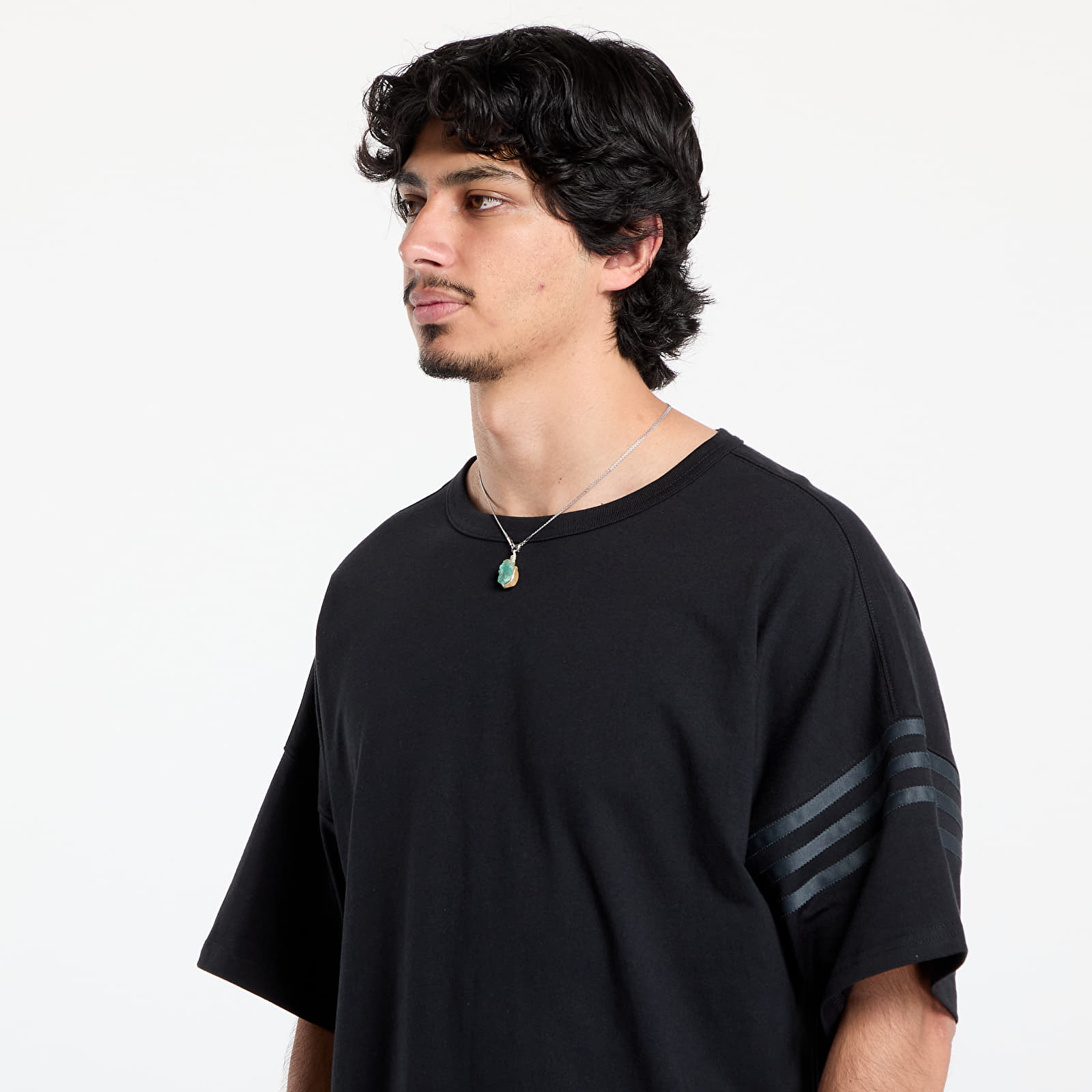 Trička adidas Neuclassics T-Shirt Black