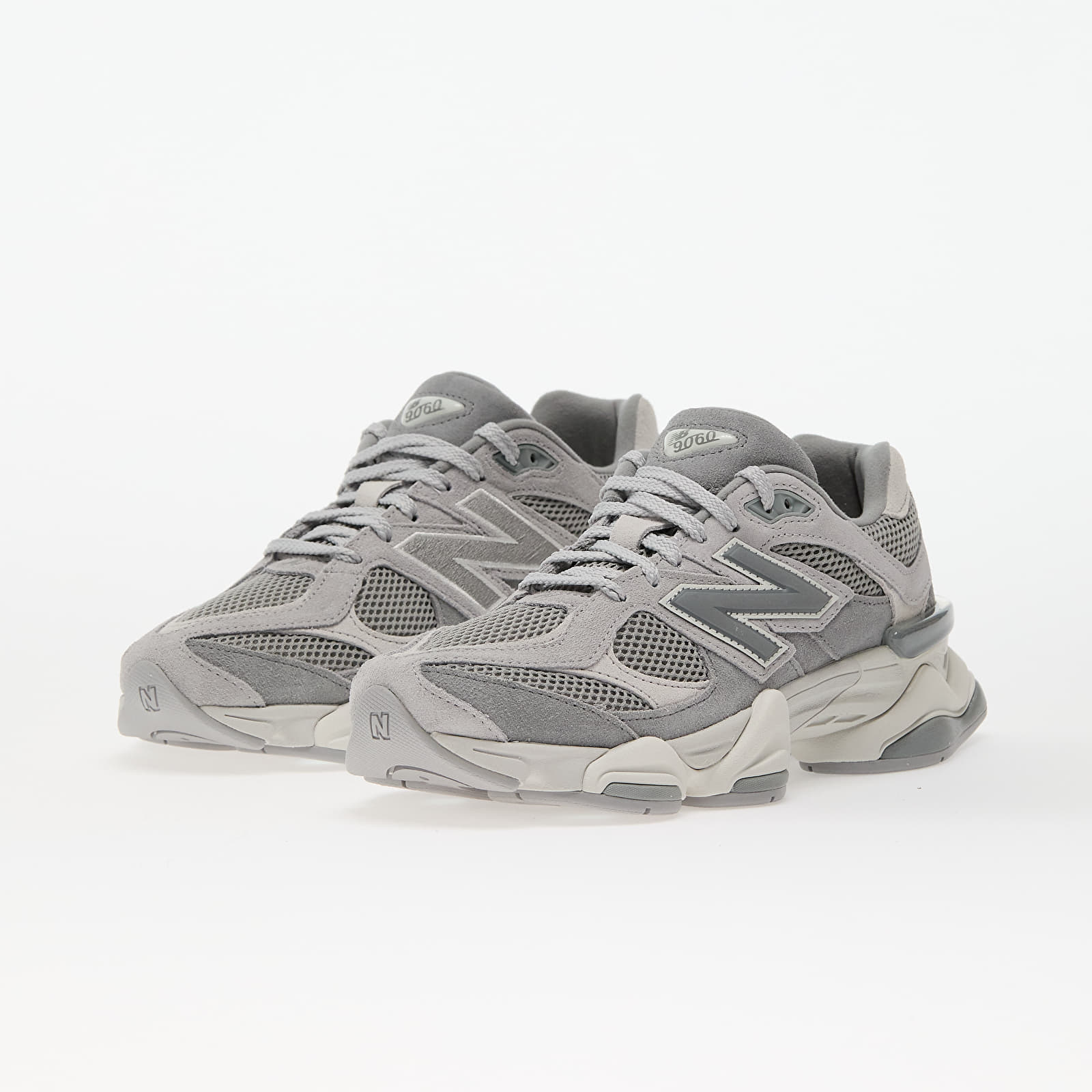 Men's sneakers New Balance 9060 Grey