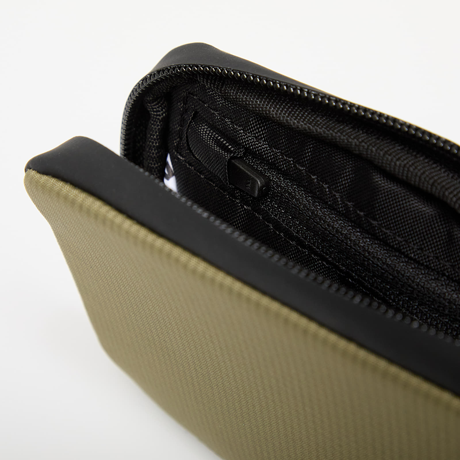 Inne Salomon ACS Essential Case Martini Olive/ Seagras
