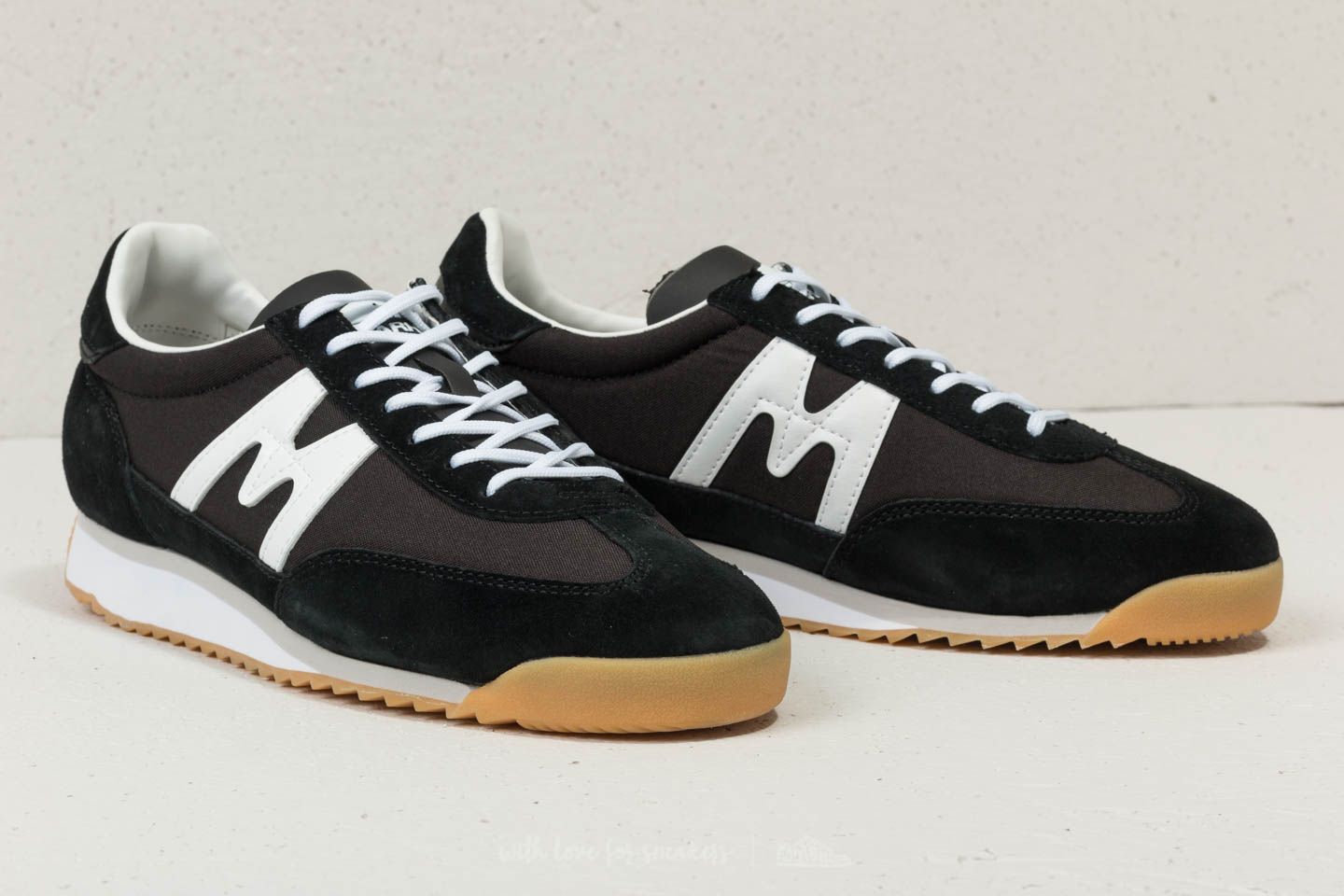 Scarpe uomo Karhu ChampionAir Black / White