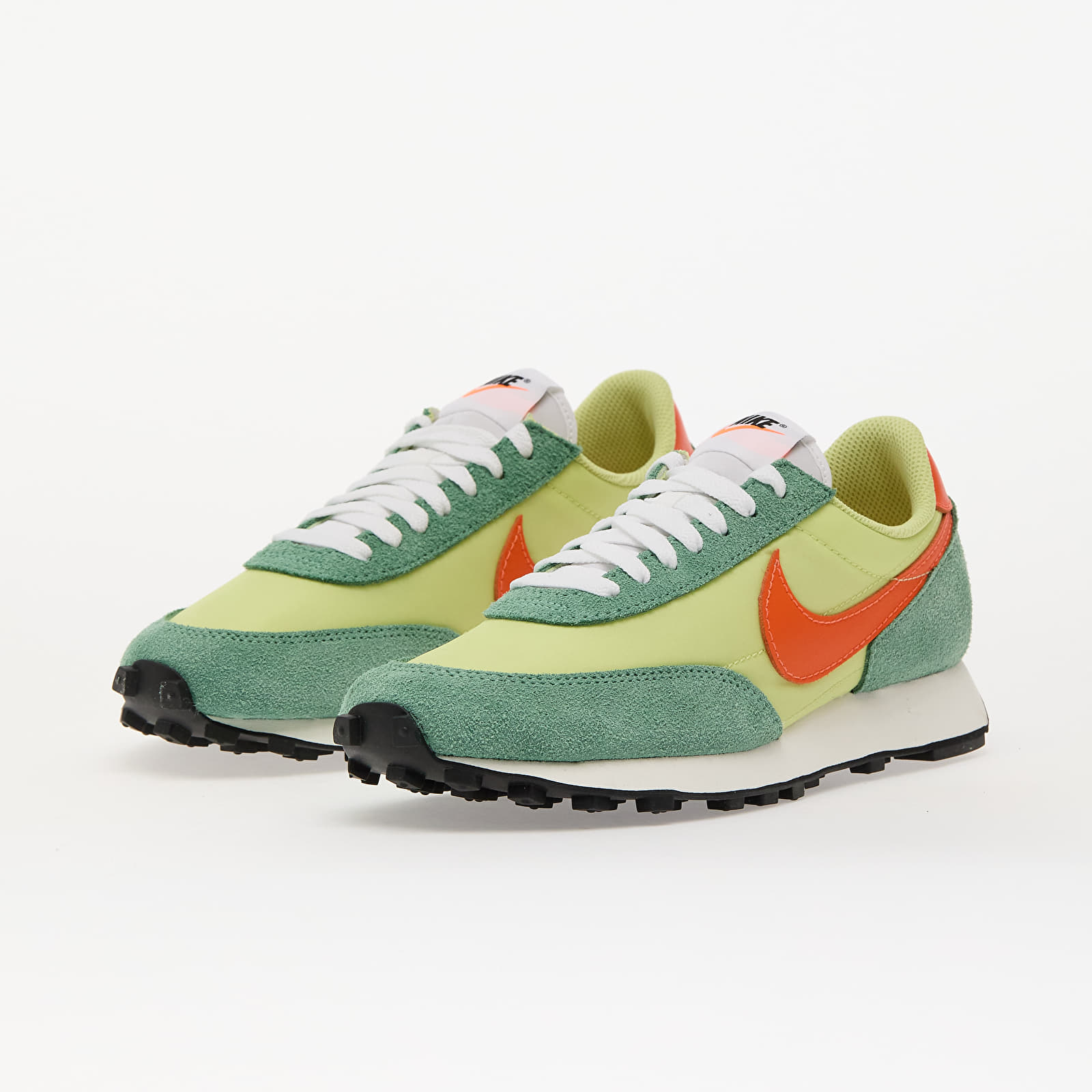 Men's sneakers Nike Daybreak SP Limelight/ Electro Orange-Healing Jade